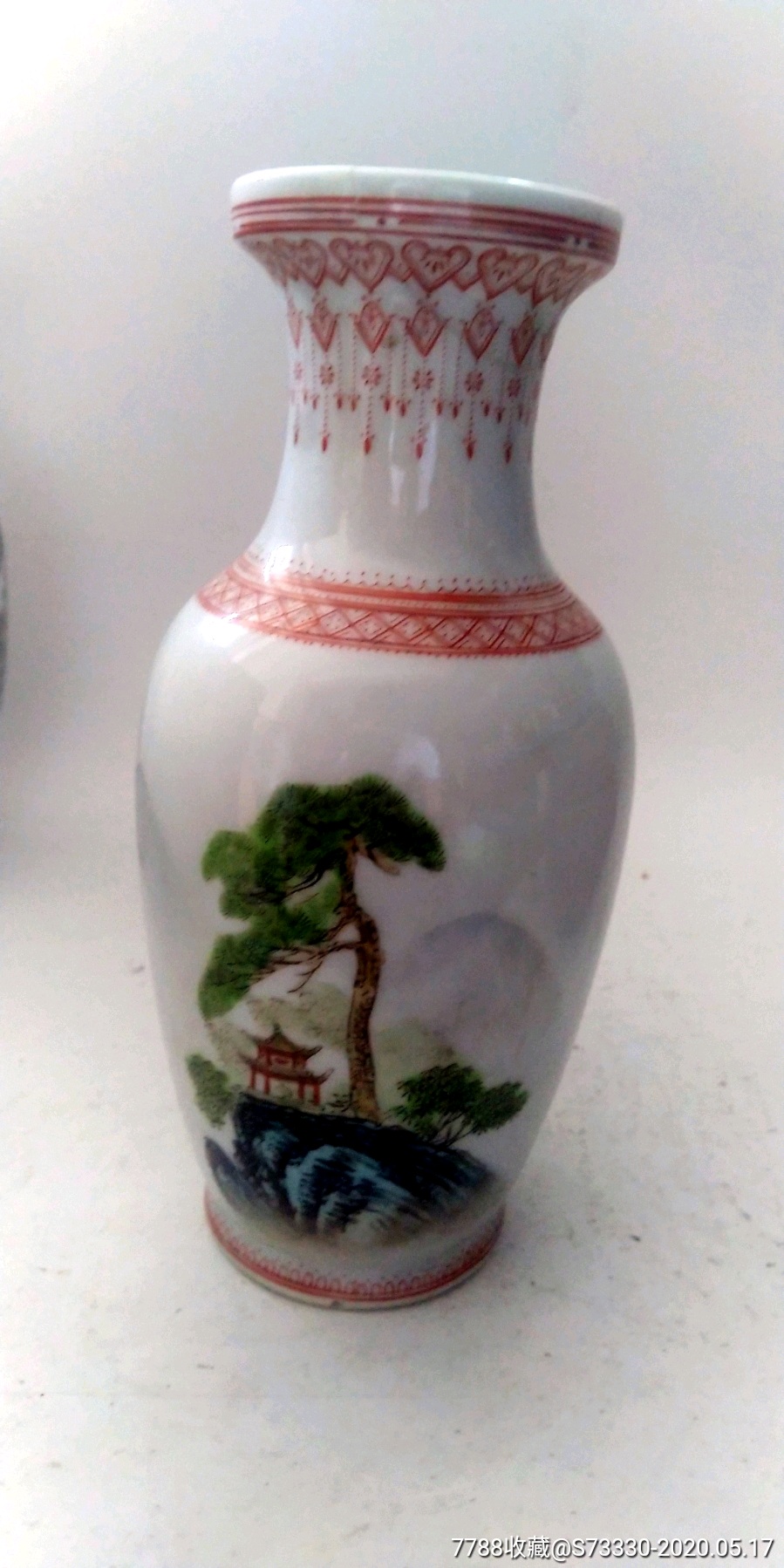 80年代左右景德镇艺术瓷厂手绘花瓶口磕