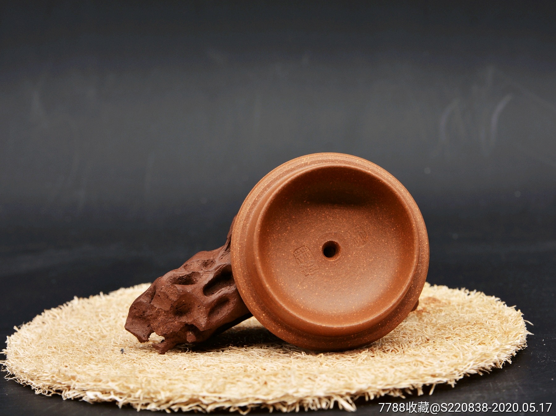 林玲本山段泥纯手精工双面刻绘汉铎紫砂壶