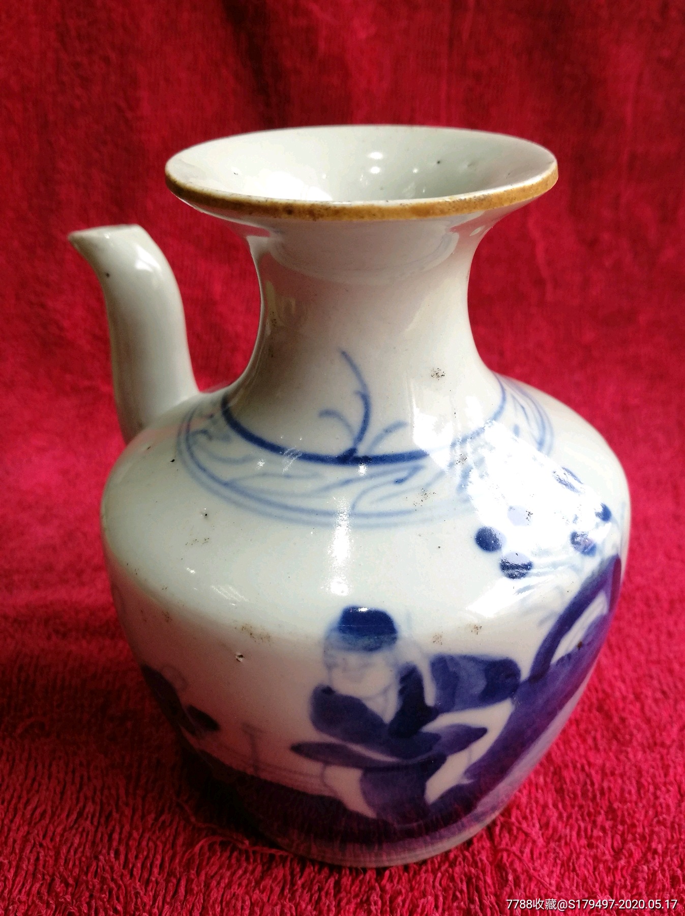 0次进行点评点评:0浏览量:备注:清代中期青花人物酒壶完好无损的老