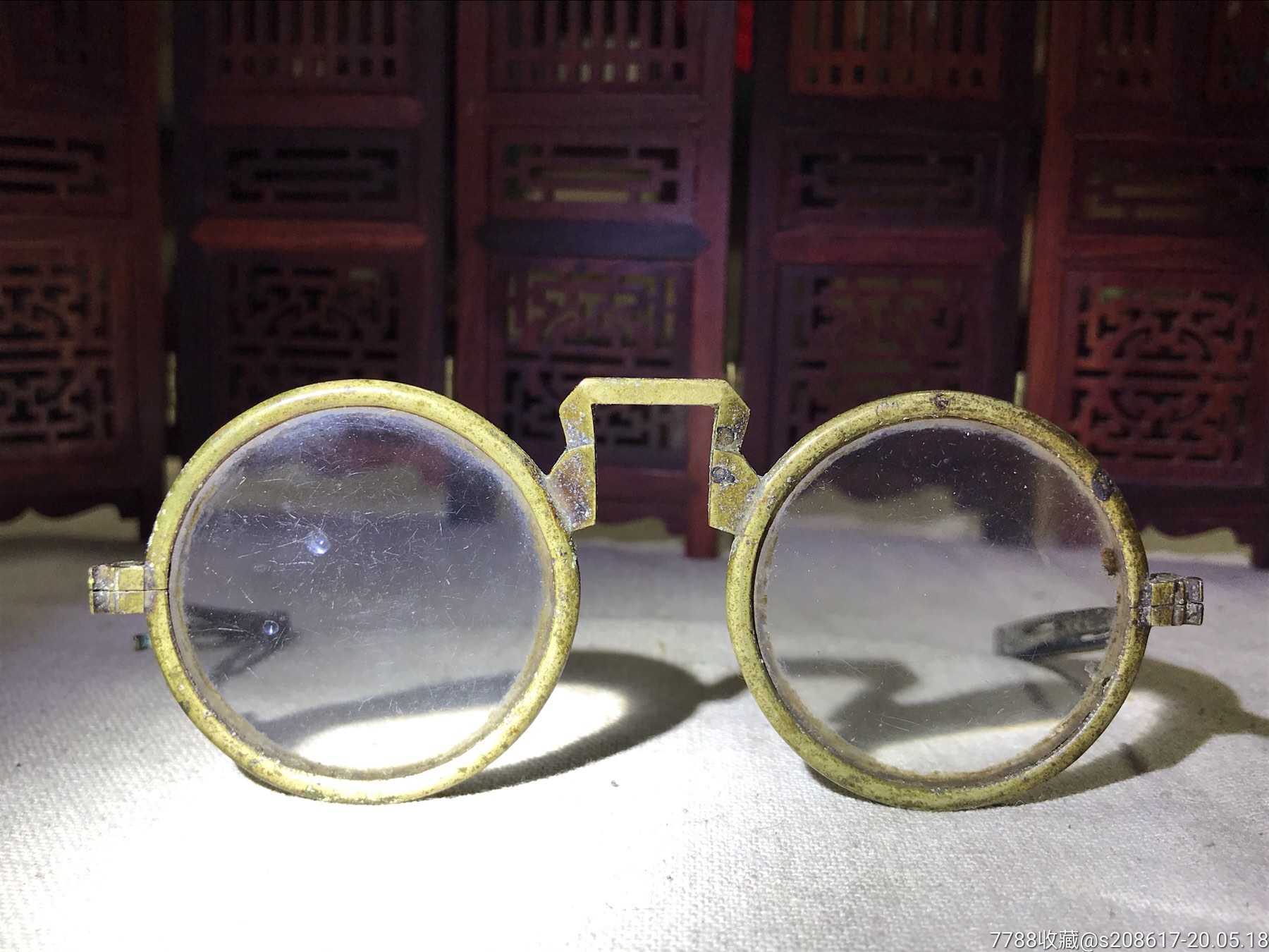 老式清代眼镜价值图片