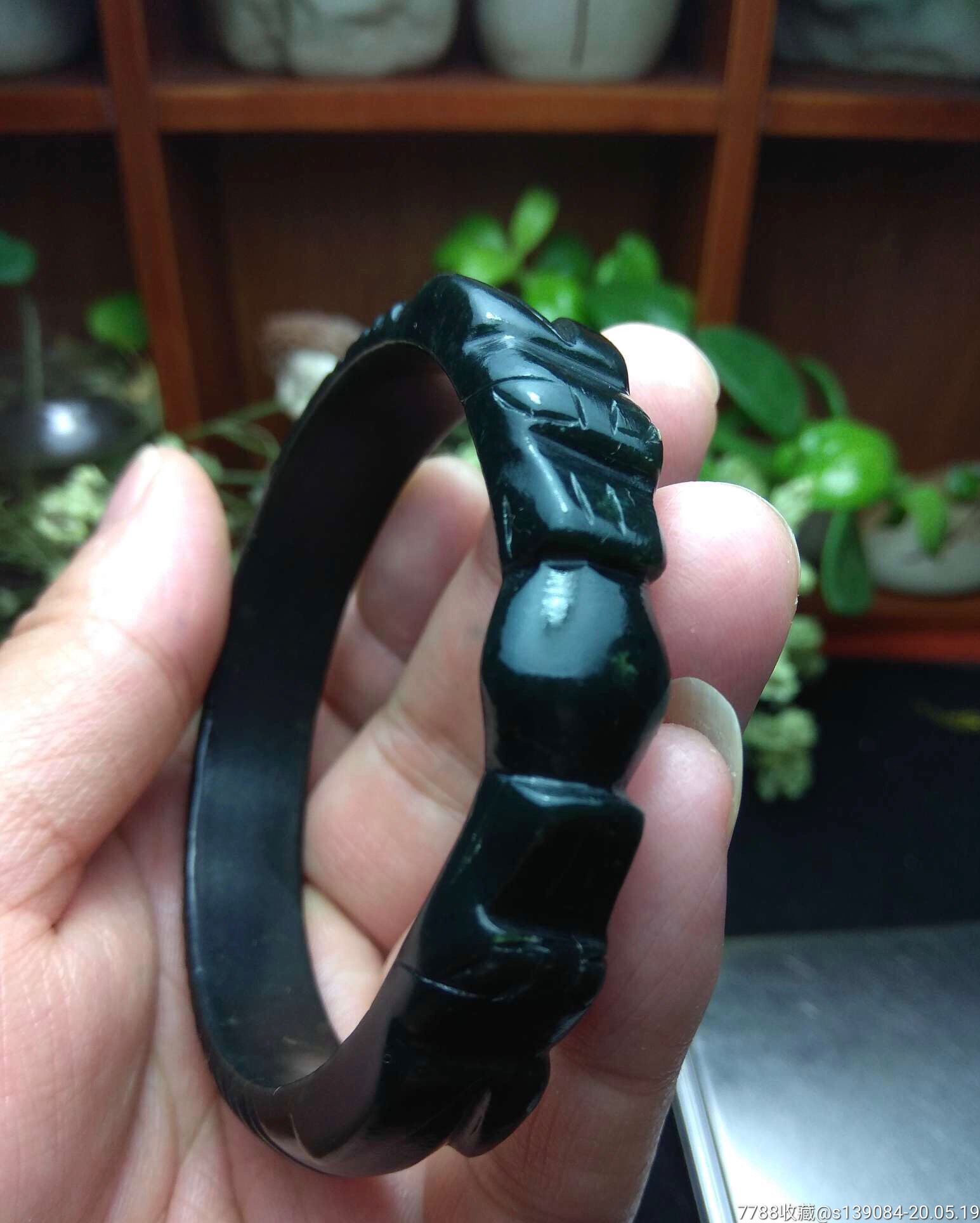 天然和田玉墨玉大手镯,带证书,包真