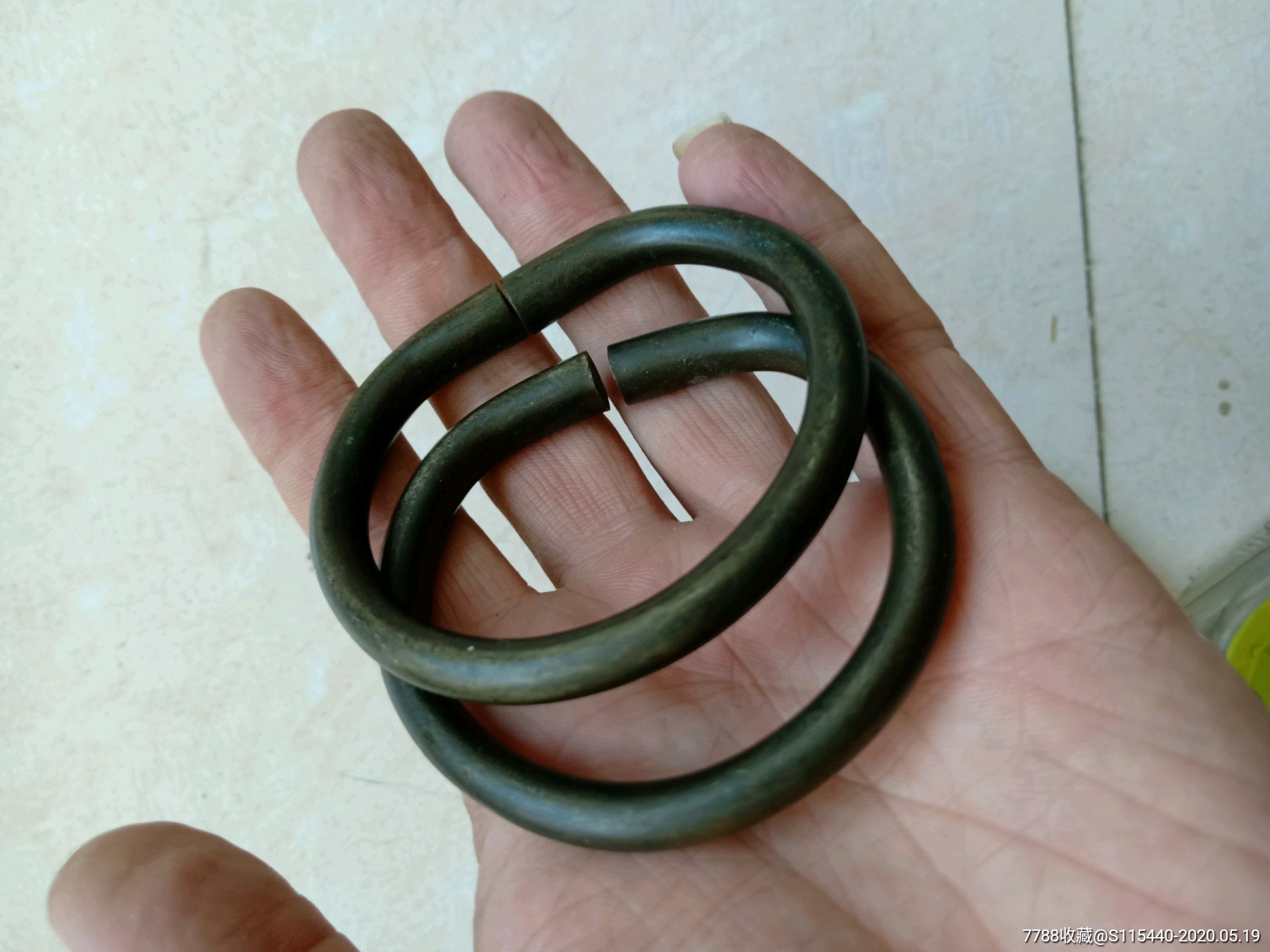 清代白铜手镯一对