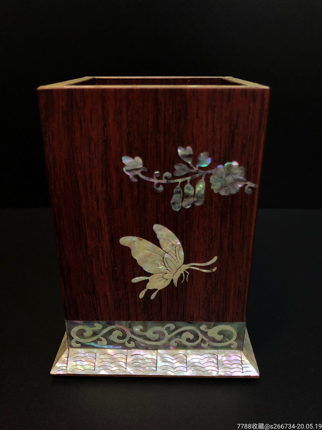 韩国螺钿漆器笔筒