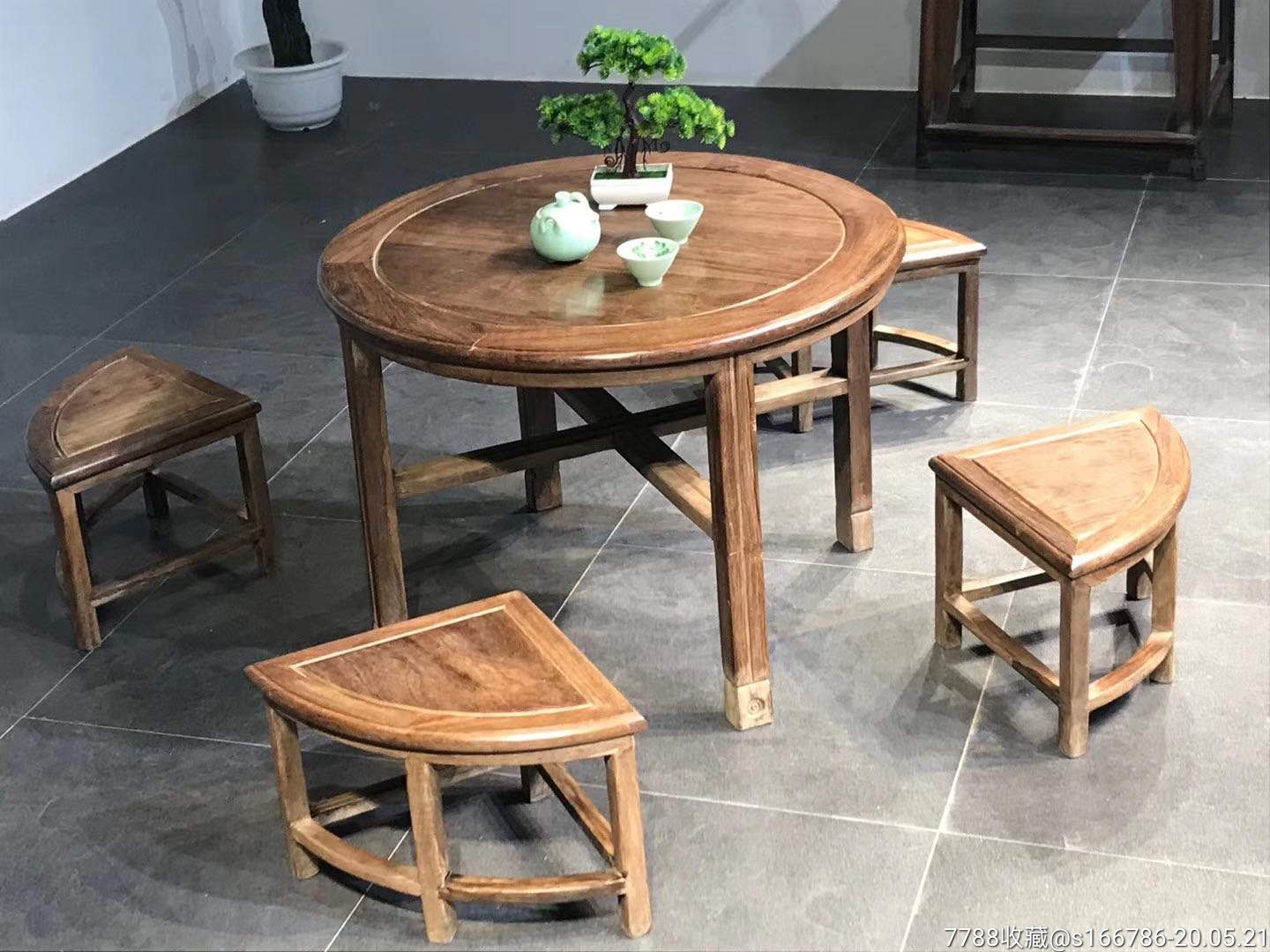 圆桌一套款式独特