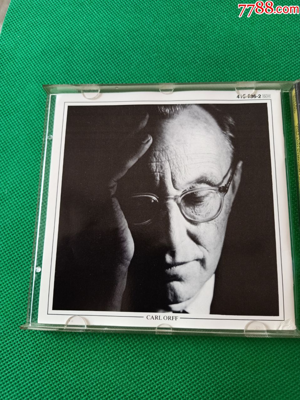 外版cd《布兰诗歌》是德国作曲家卡尔·奥尔夫的大型合唱及管弦乐作品