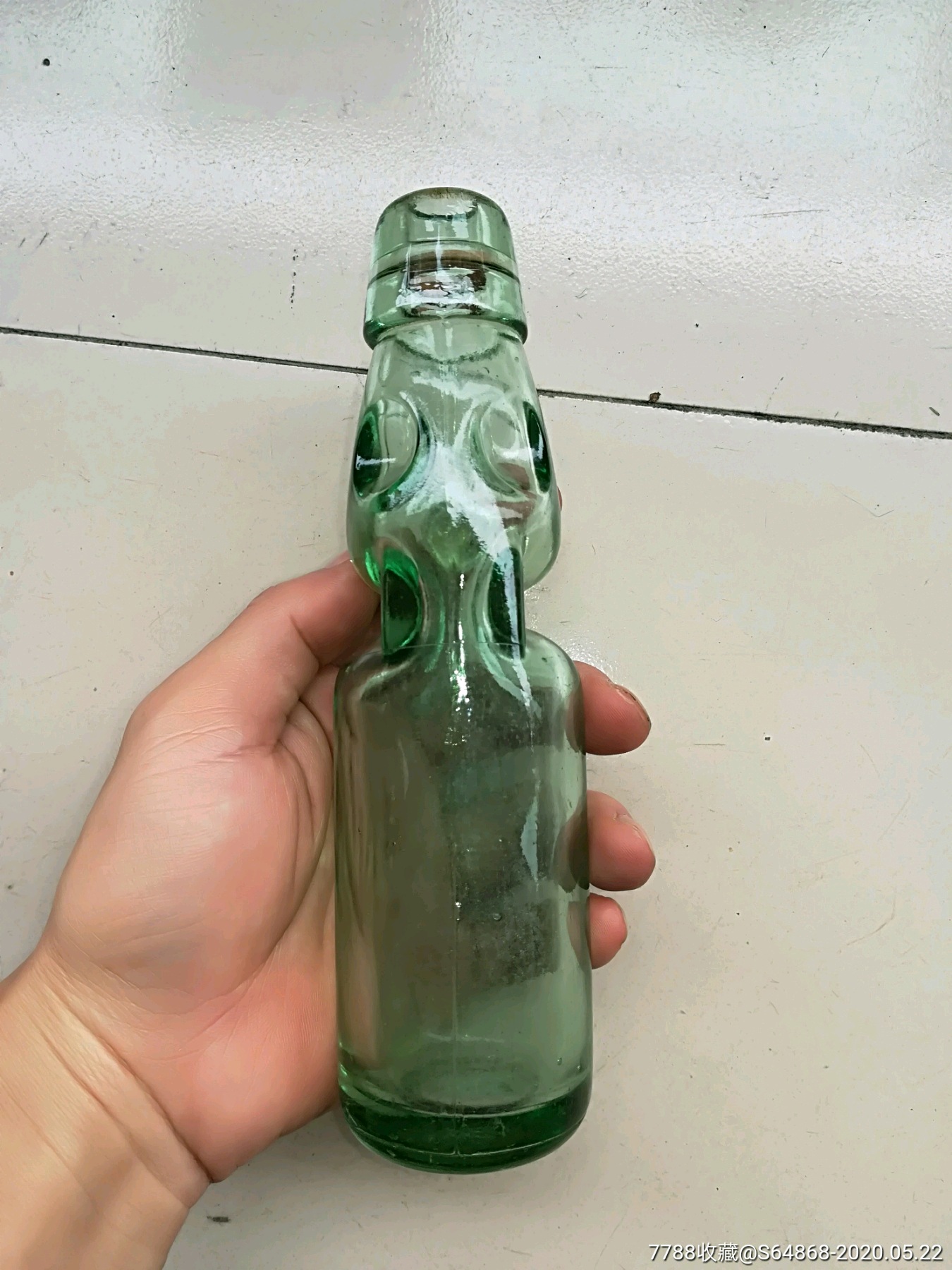 七八十年代玻璃瓶汽水图片