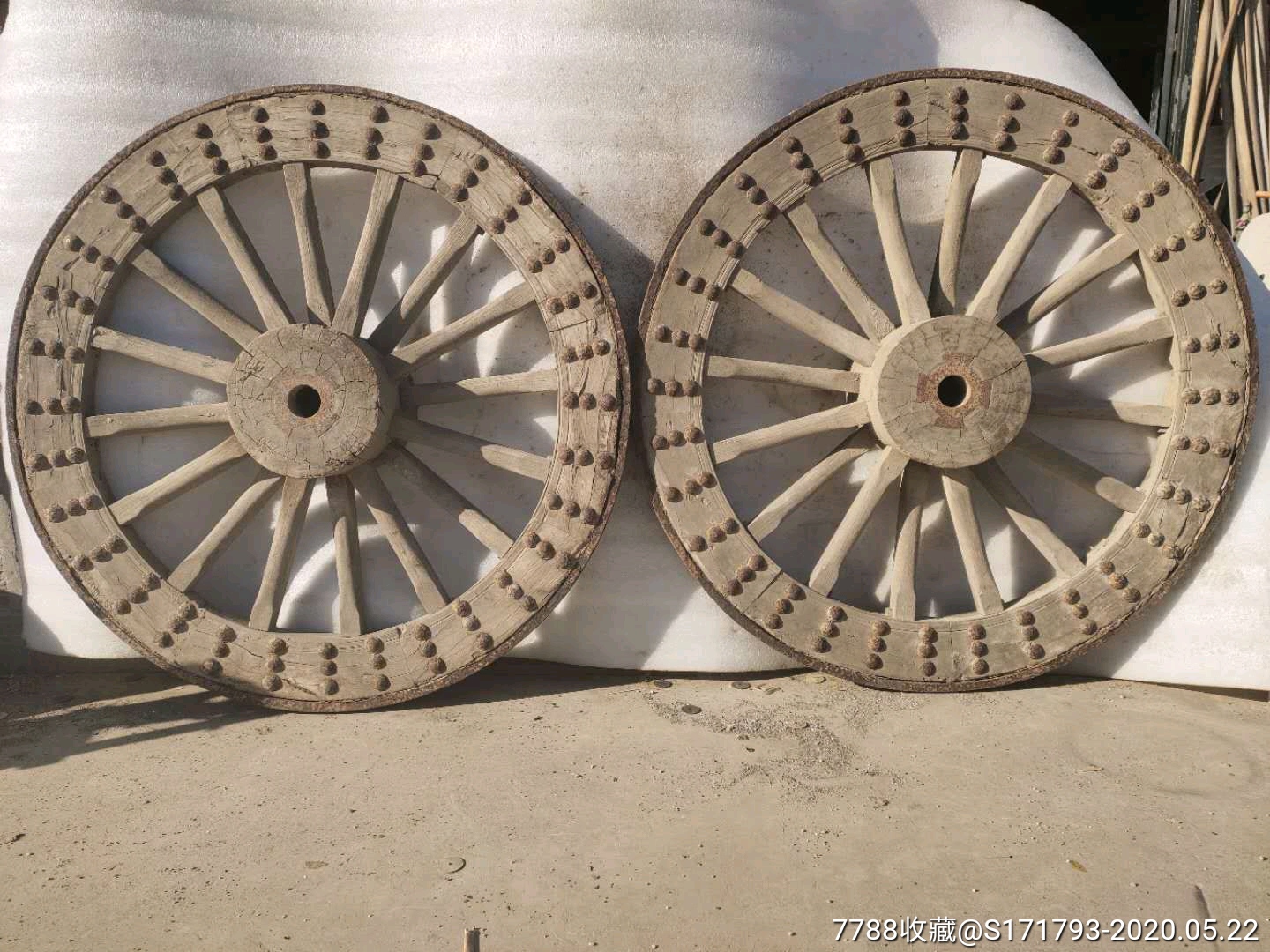 清代大车轱辘一对