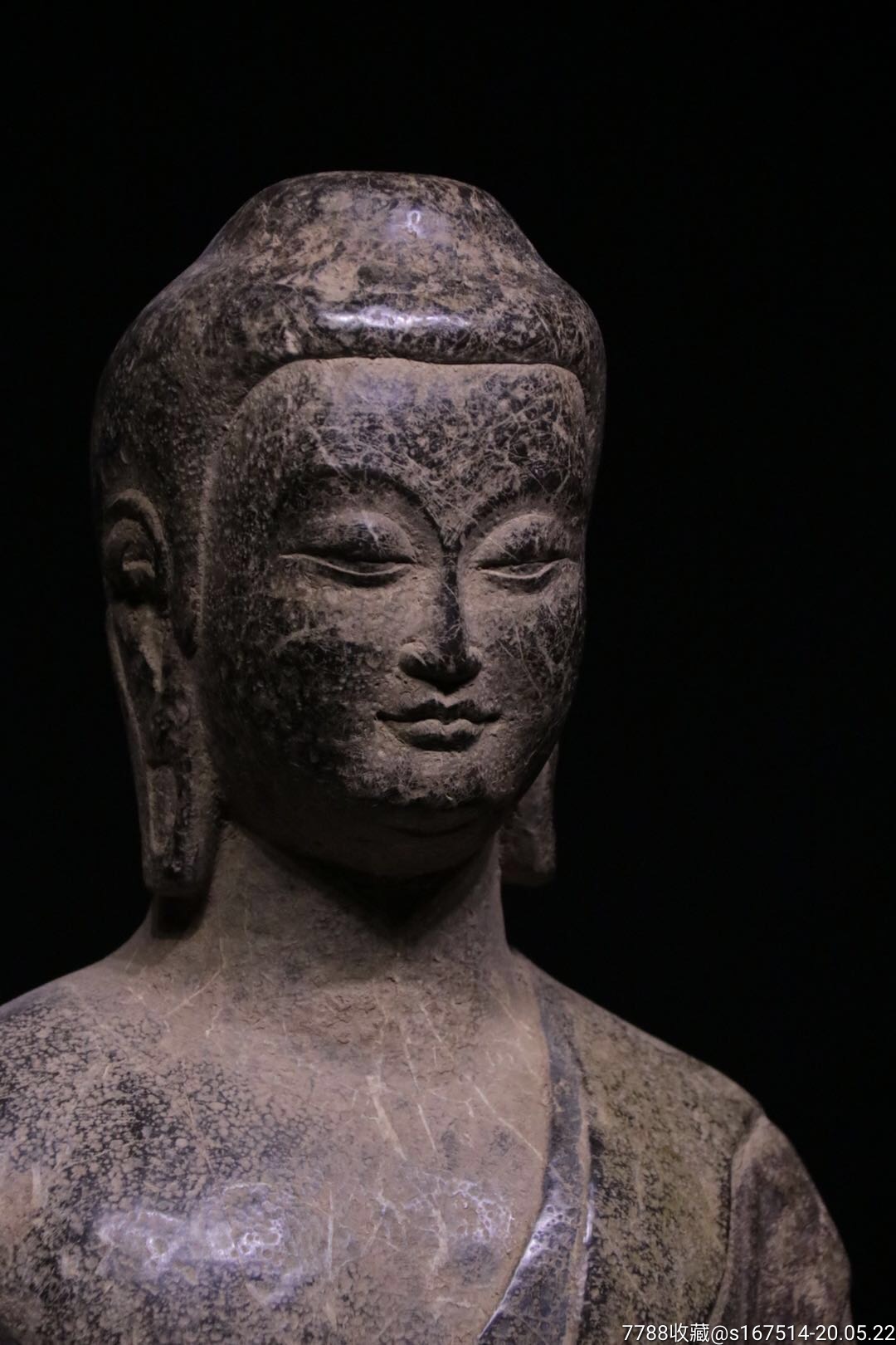 释迦牟尼——佛祖像尺寸;高43//宽26//青石尊佛开脸端庄面带隐隐笑意