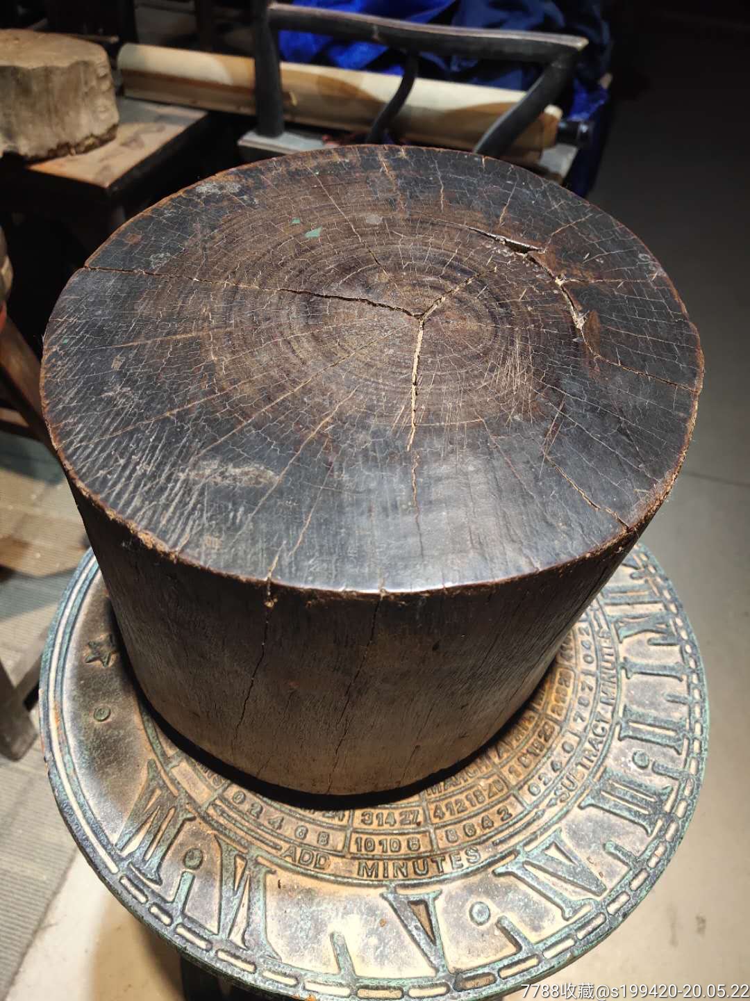 精品木墩,苦莲子木,木质坚硬,花纹漂亮,包浆一流,直径25高20.