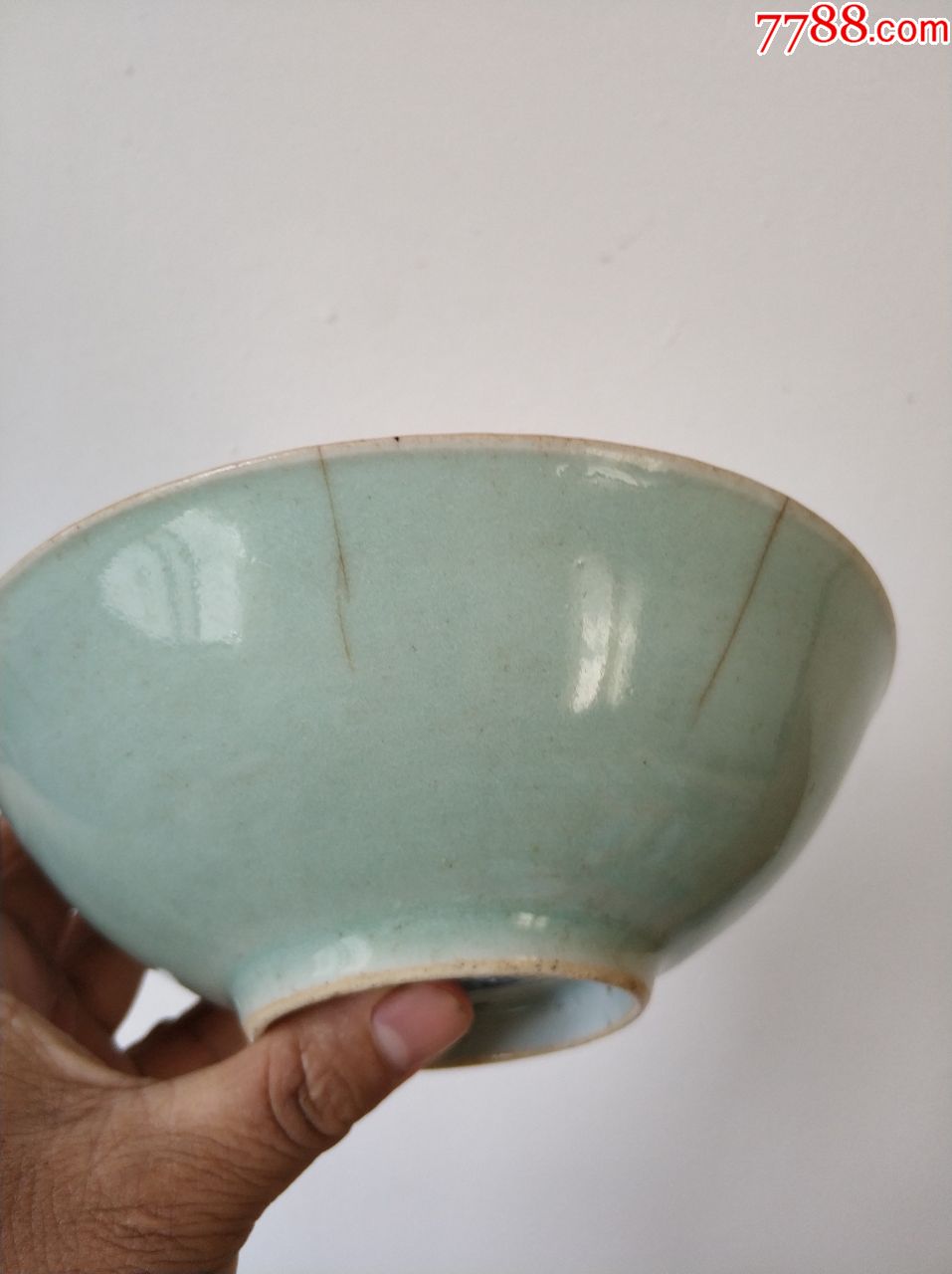 豆青釉碗,冲线如图所示
