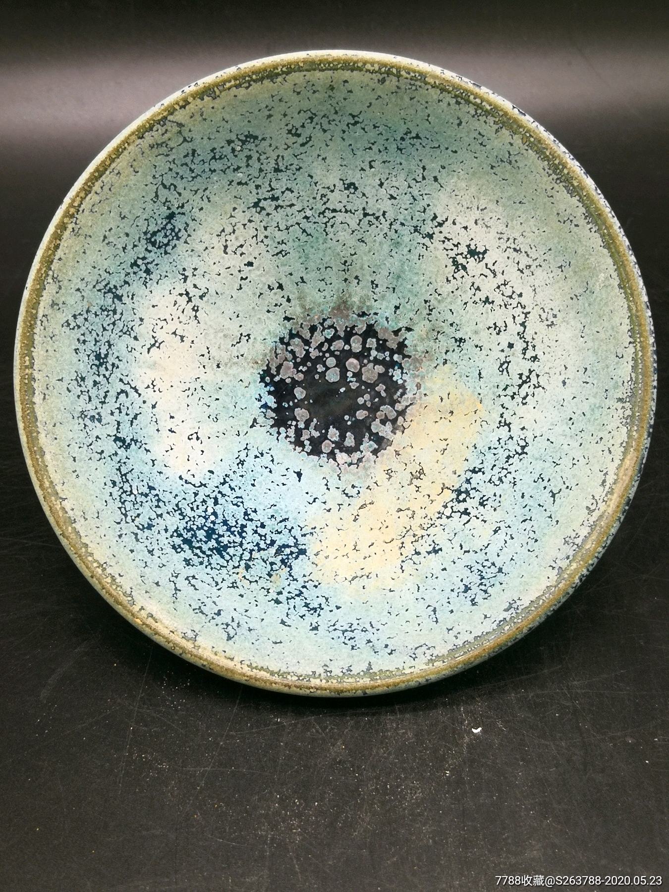 元代孔雀蓝釉碗