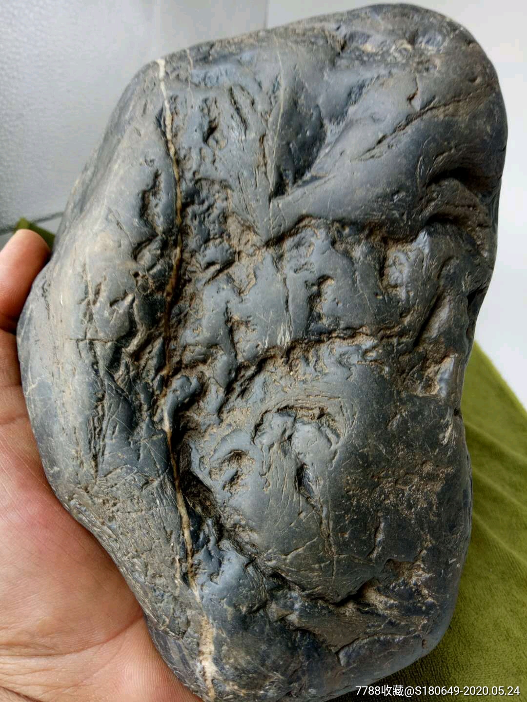 炭质金刚陨石-陨石-7788收藏