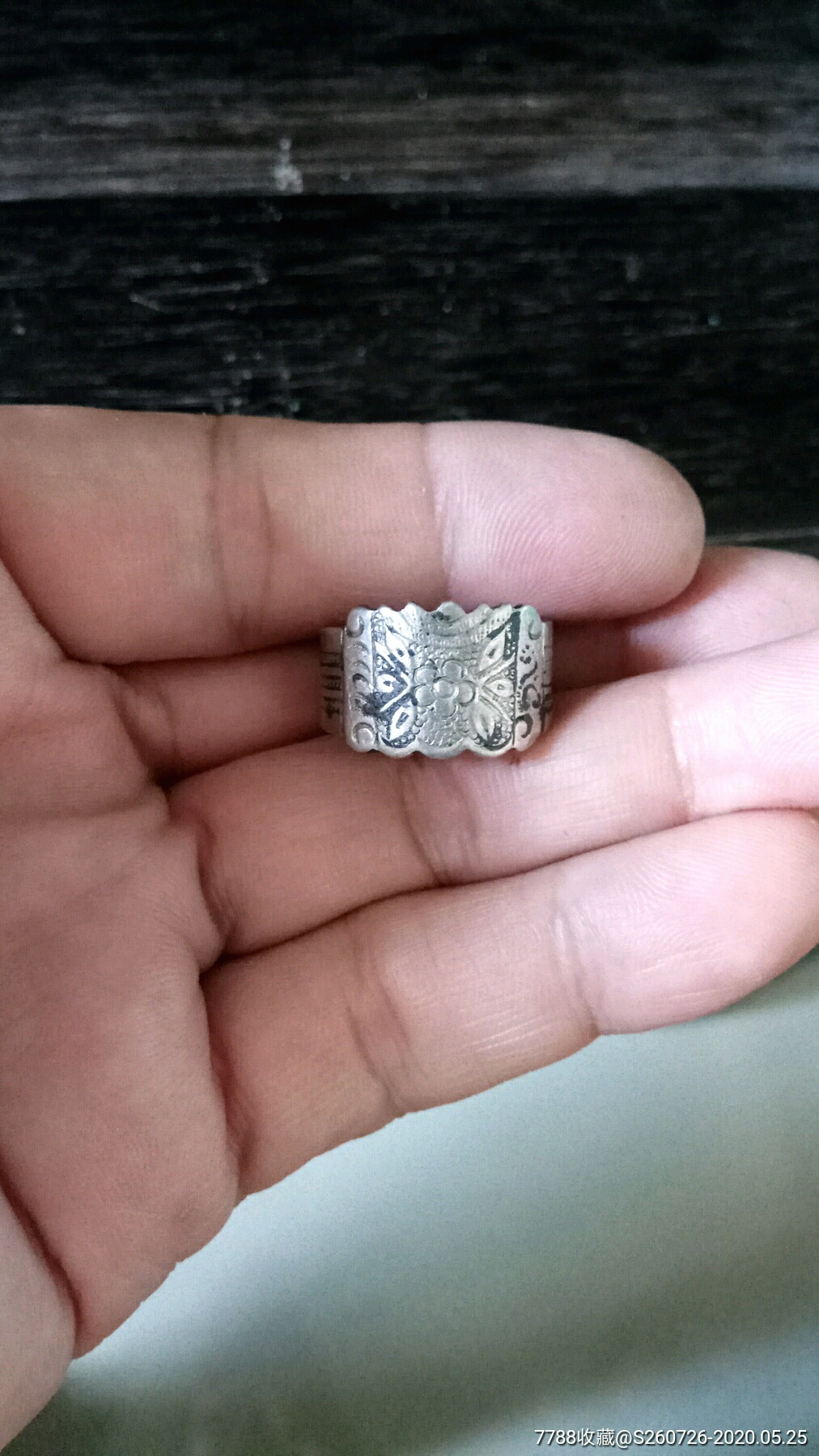 一只银戒指多少克(一个银戒指大概多少钱一克)