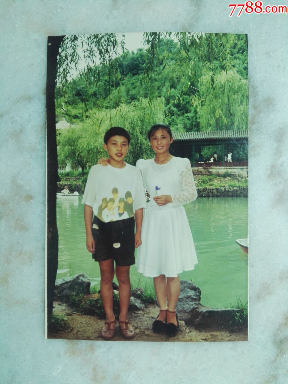 姐弟合影老彩照