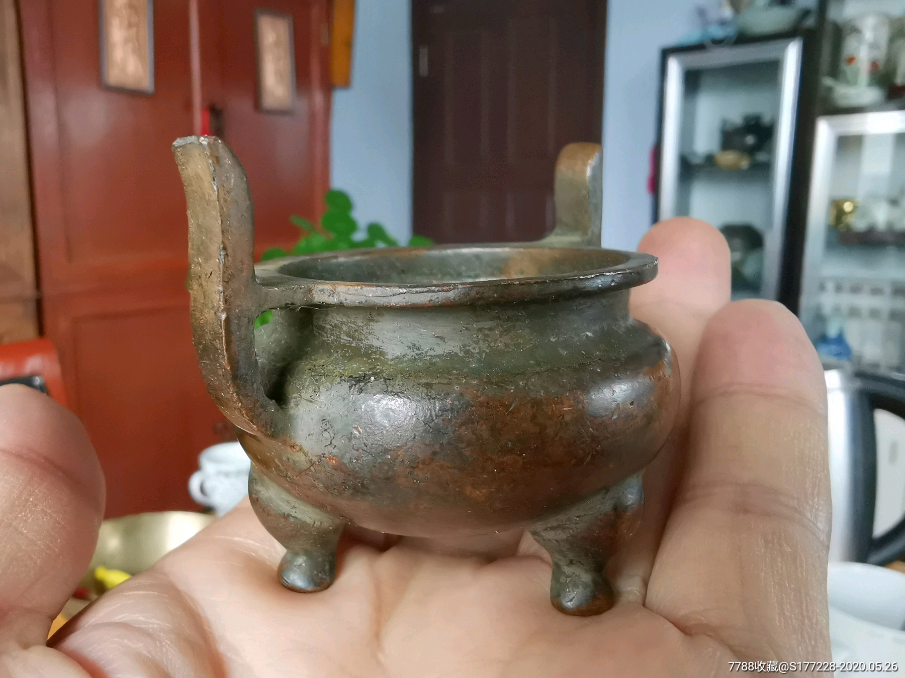 民国老铜冲天耳宣德炉,赠送袁大头两个