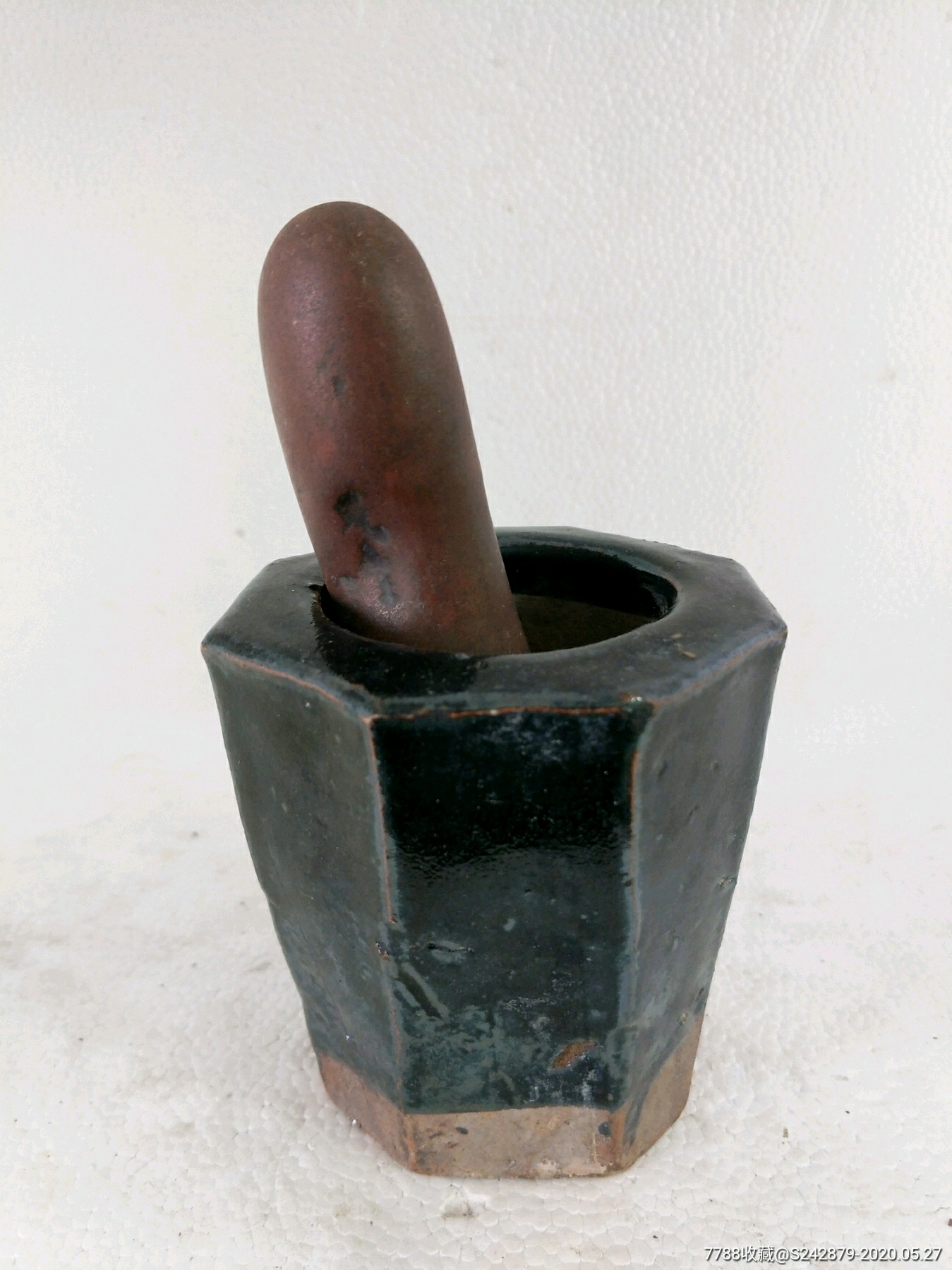 清晚民国黑釉瓷药缸一套