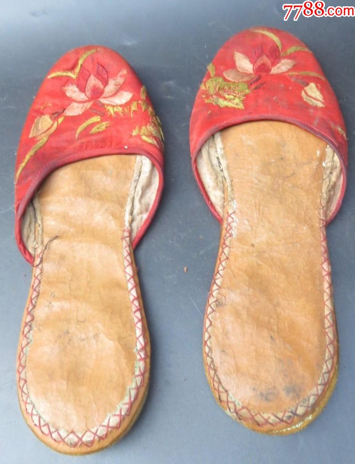 民国绣花老拖鞋