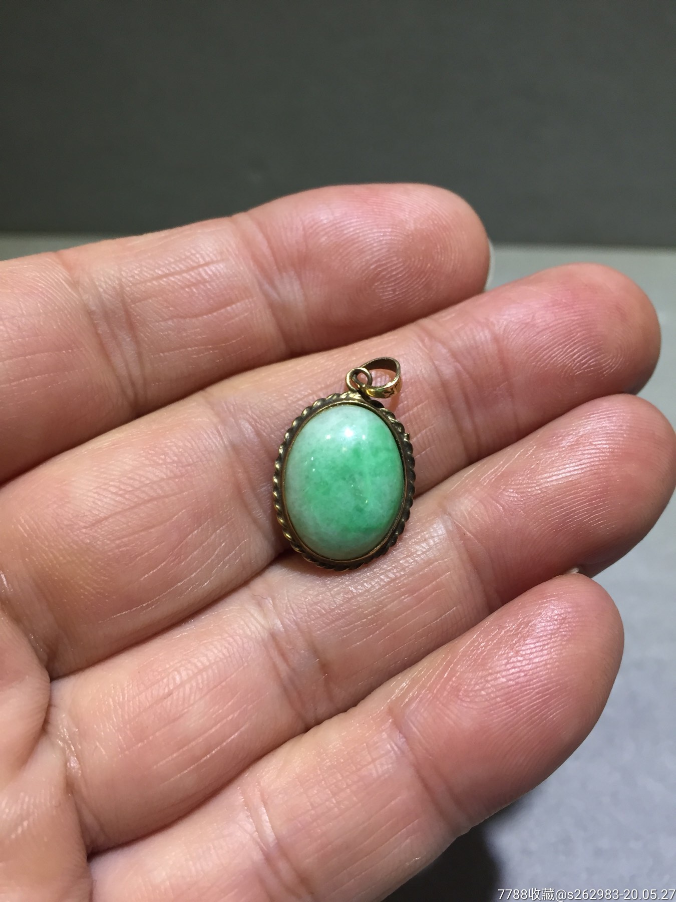包金翡翠吊坠