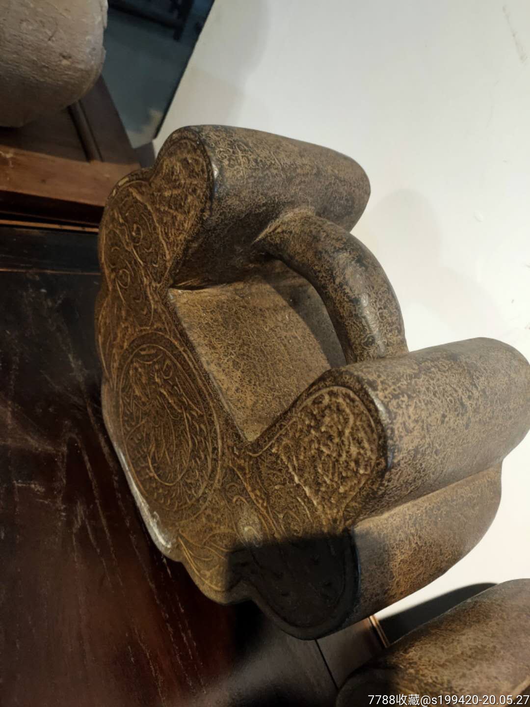 青石,石锁,练功石一对.造型独特,雕工精湛.使用于收藏,摆件,民俗装饰.