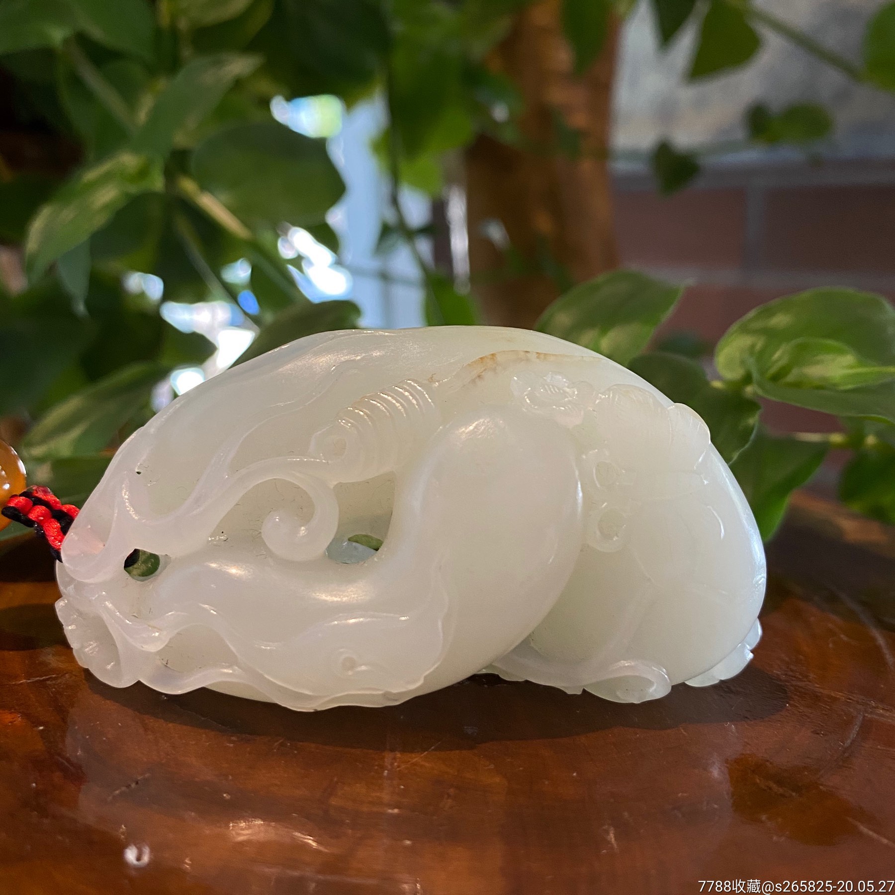 纯手工雕刻和田玉福瓜手把件