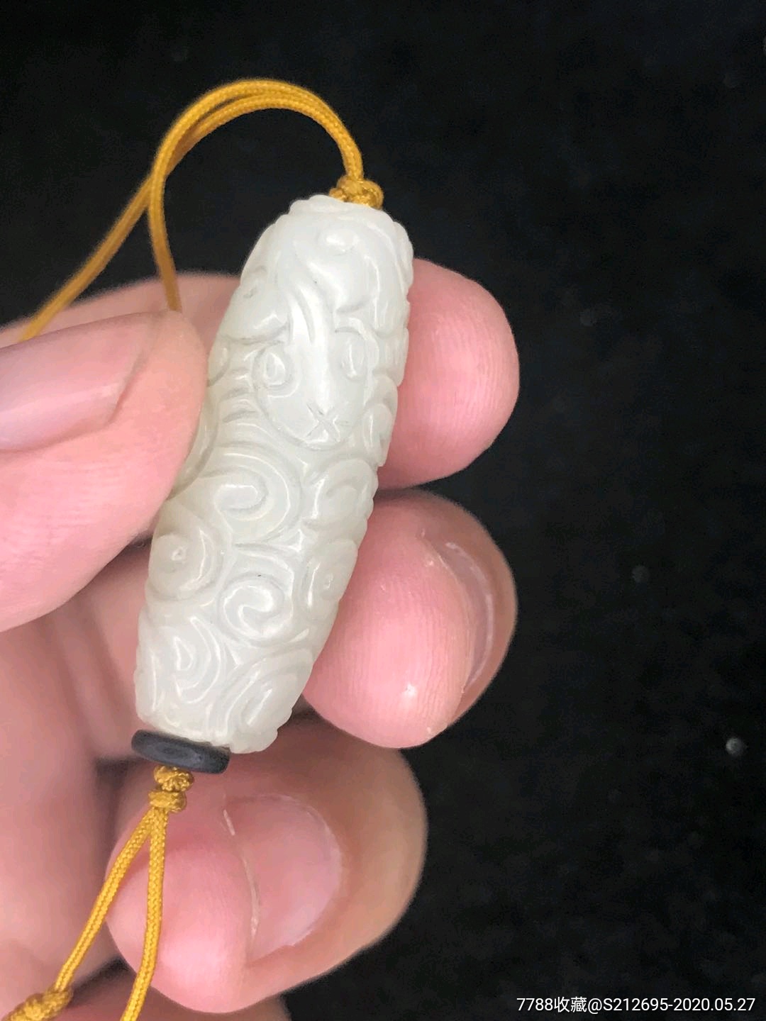 和田玉螭龙勒子