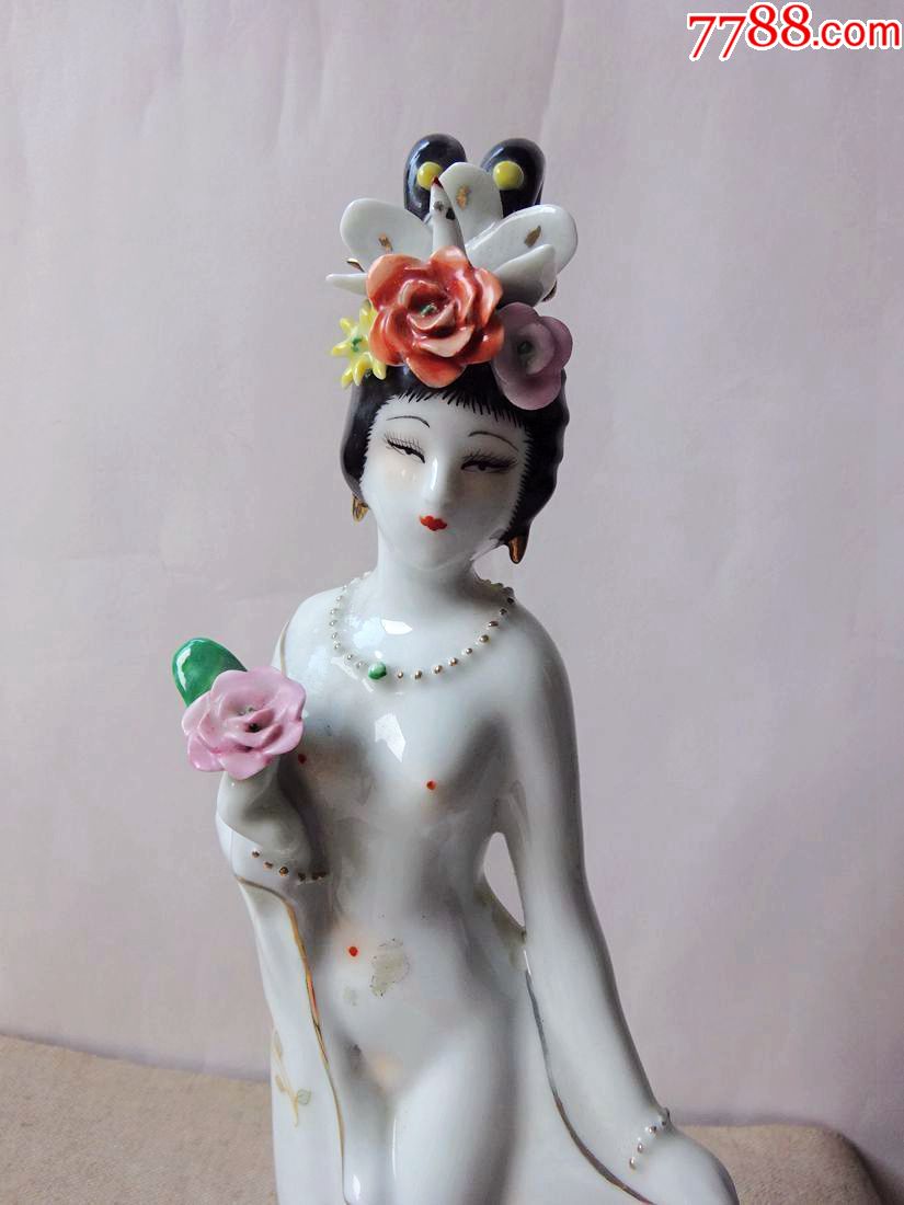 景德镇陶瓷艺术馆制造(贵妃出浴)瓷塑像