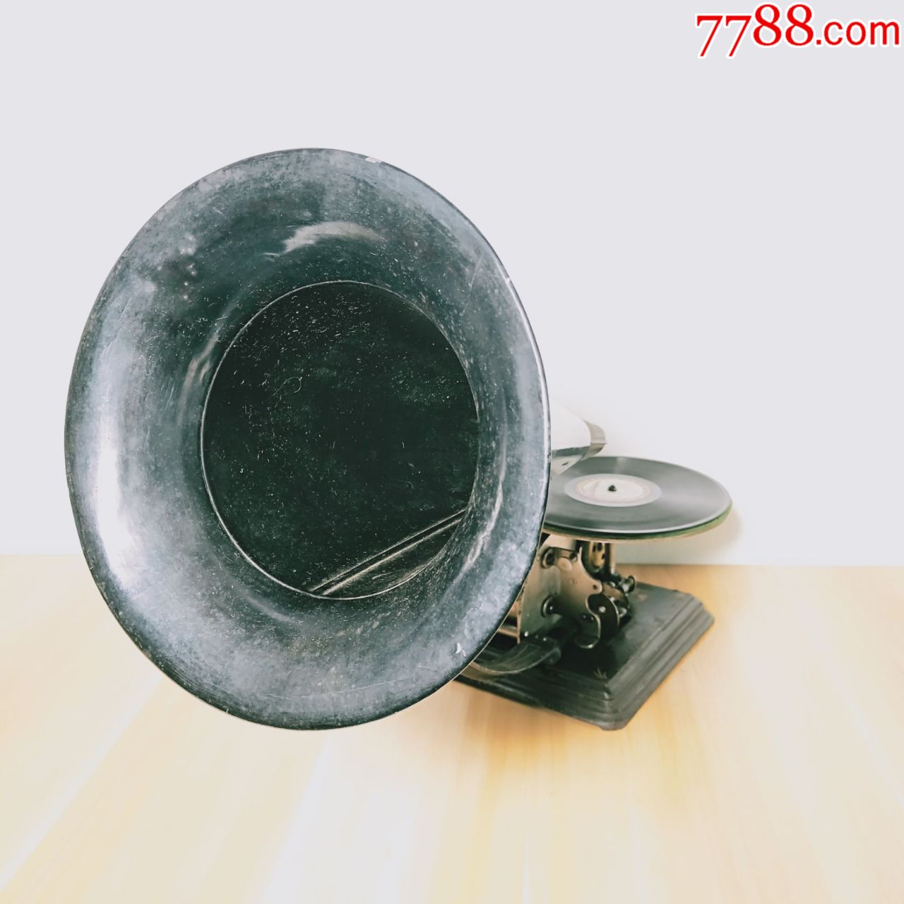 哥伦比亚非洲骨骼手摇大喇叭留声机黑胶唱机小酒馆咖啡厅家庭摆件