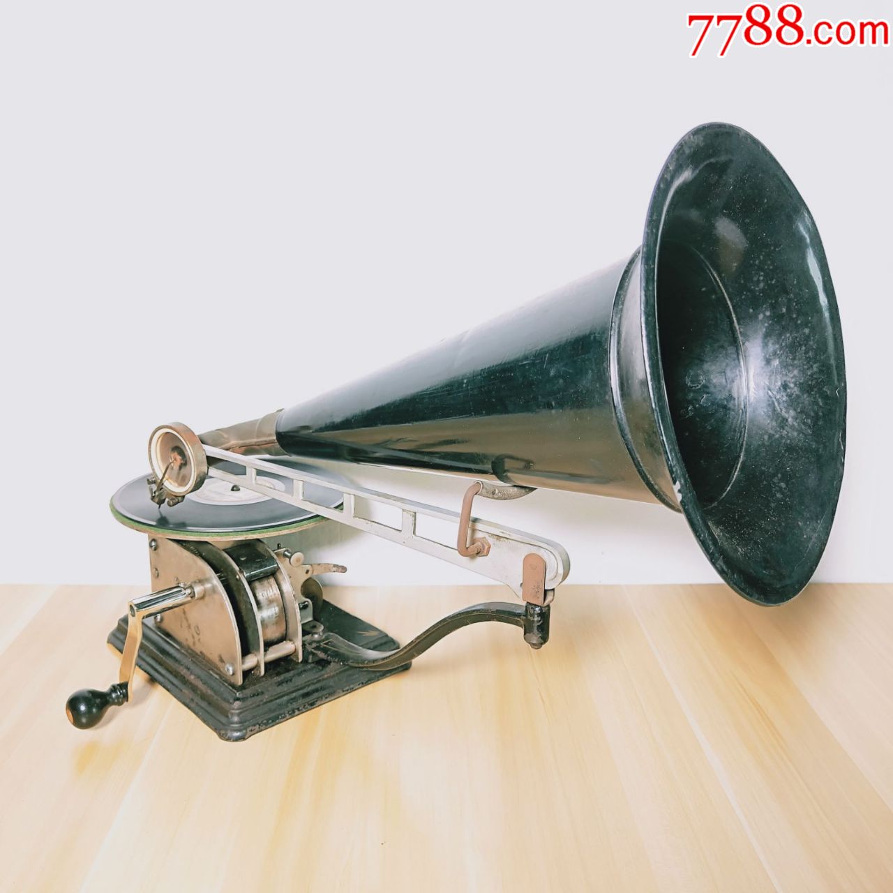 哥伦比亚非洲骨骼手摇大喇叭留声机黑胶唱机小酒馆咖啡厅家庭摆件