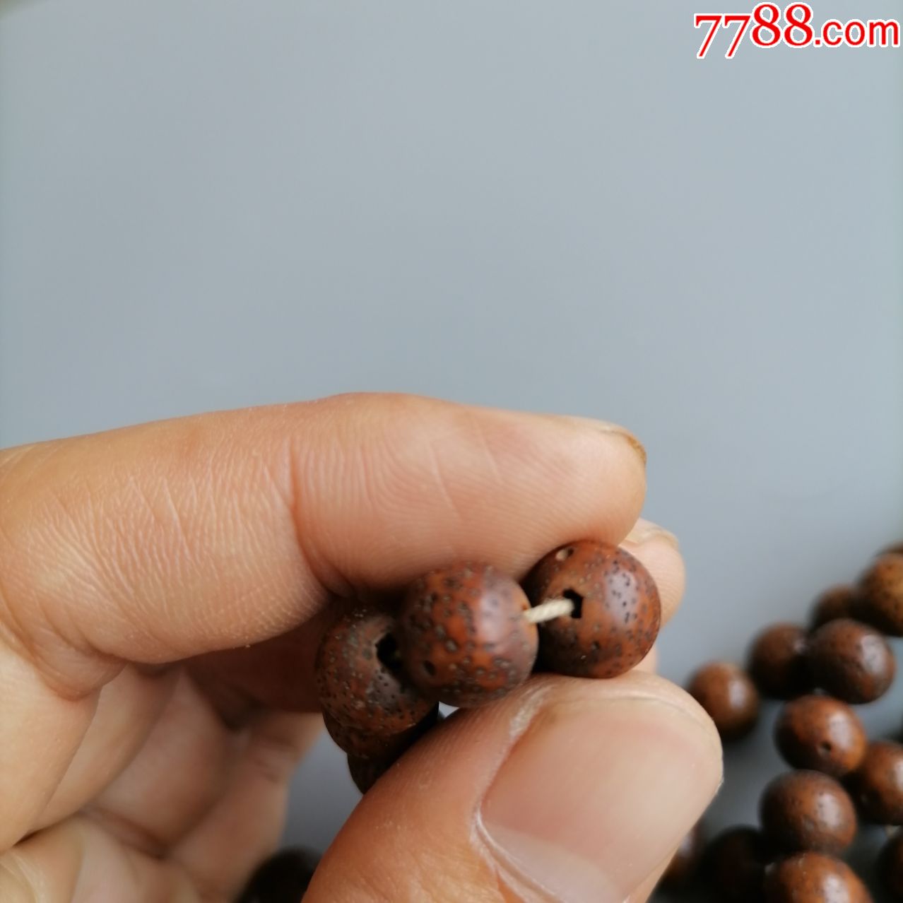 民国时期极品包浆星月佛珠一串,可惜少了几颗珠子只剩下99个了