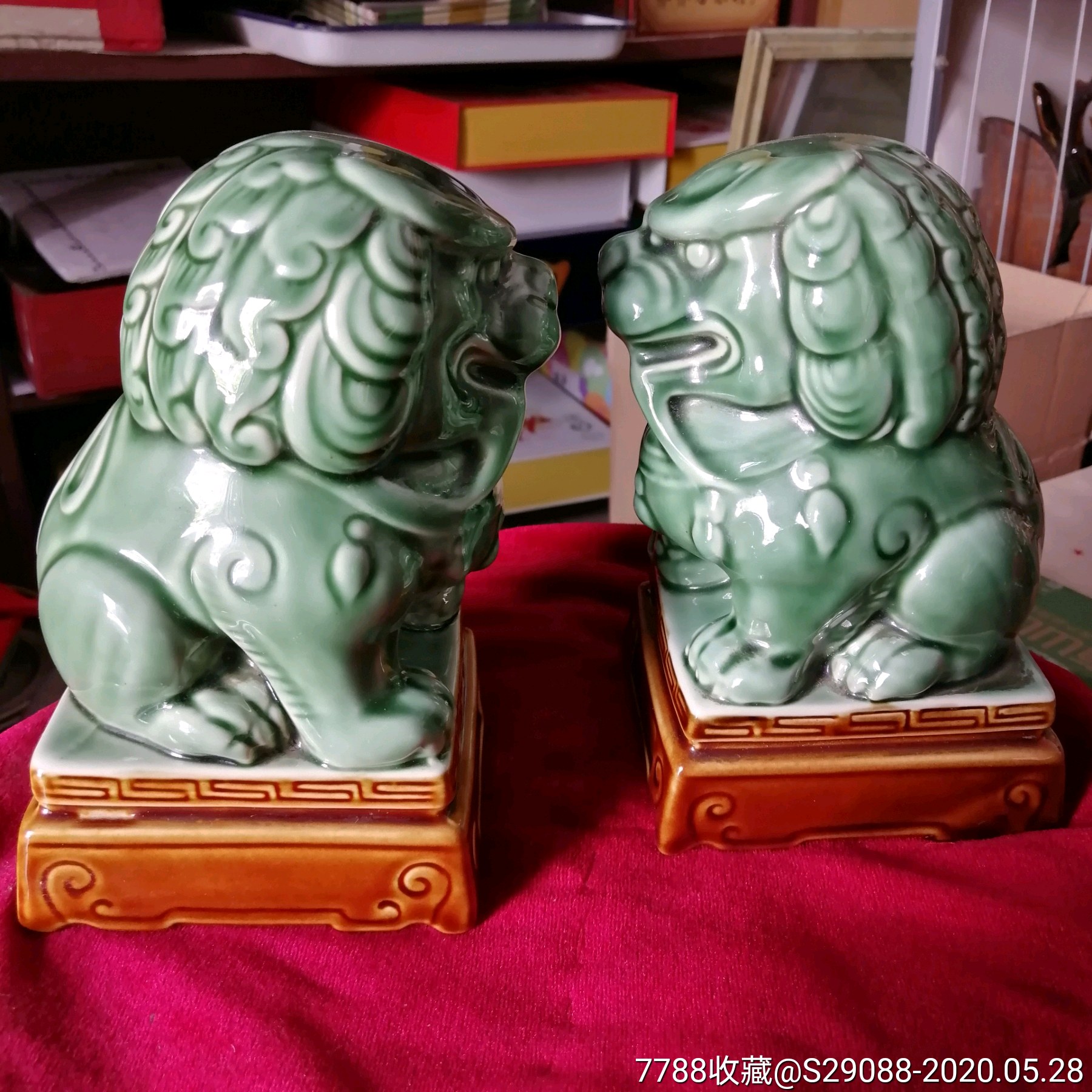 瓷狮子一对