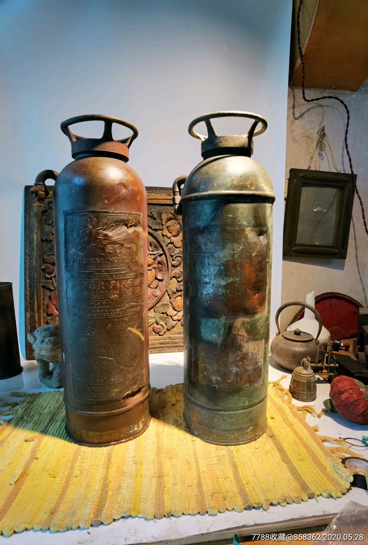 民国抗战时期美国飞虎队遗留云南昆明的老铜消防灭火器
