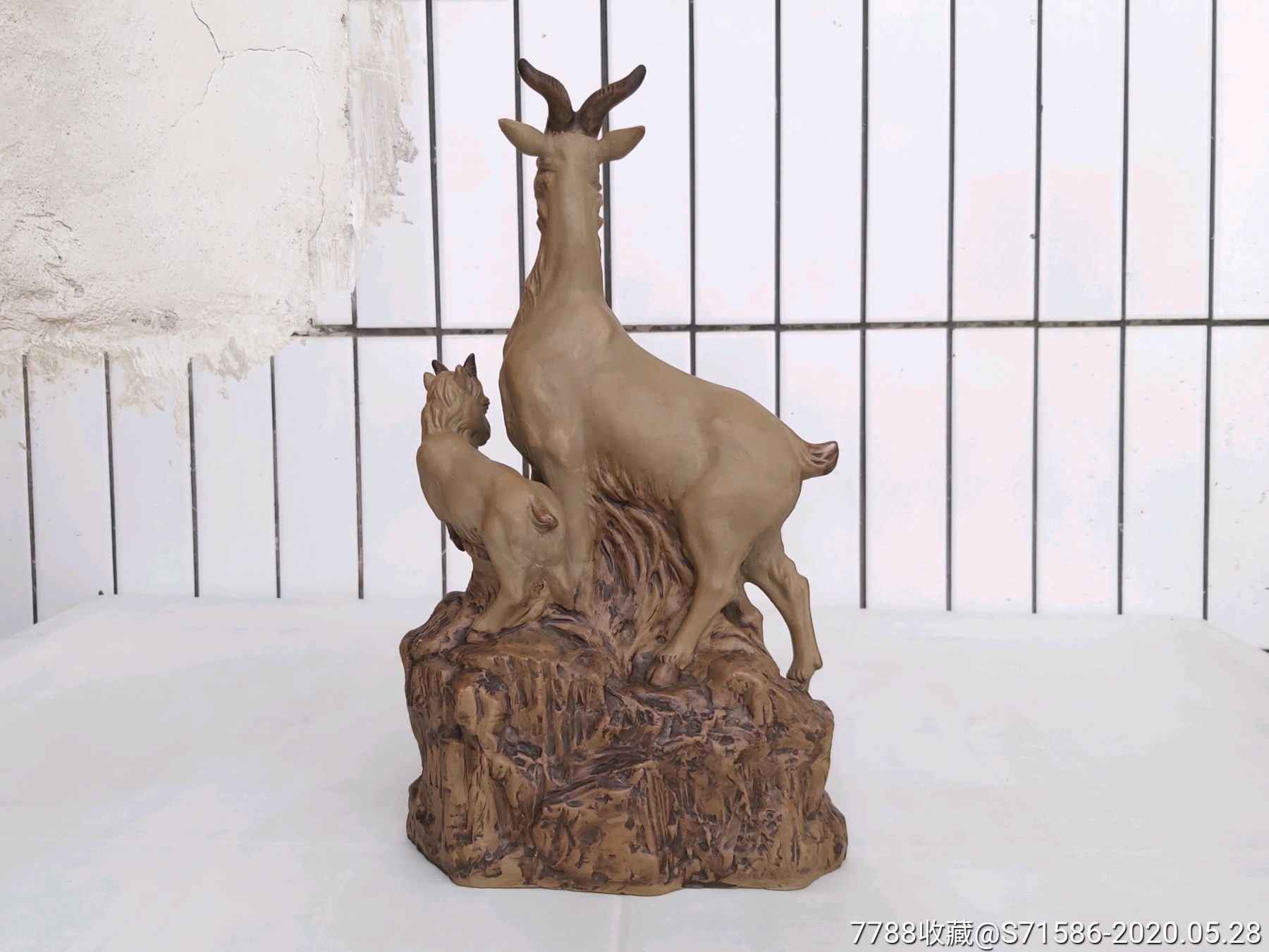 石湾窑大师霍兰生肖羊作品(三羊启泰)