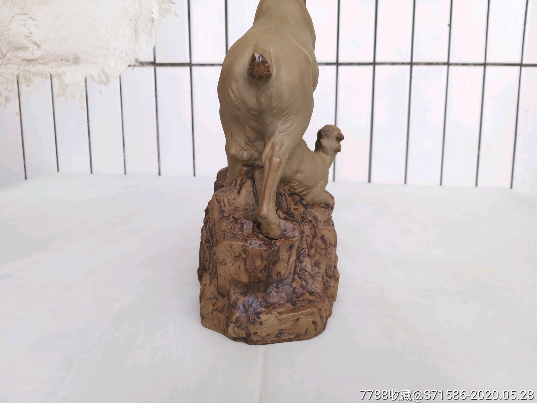 石湾窑大师霍兰生肖羊作品(三羊启泰)