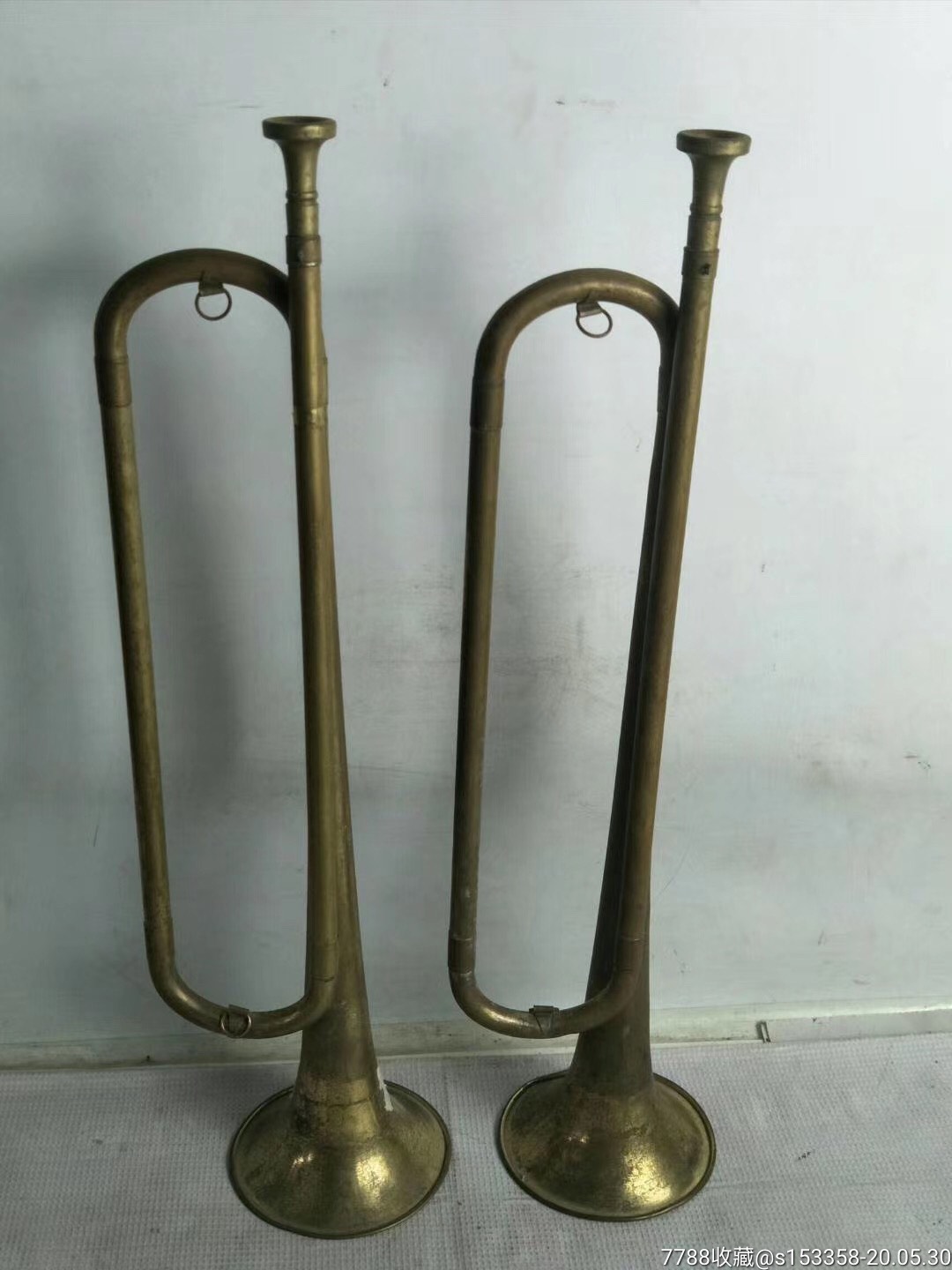 八路军时期的冲锋号两把