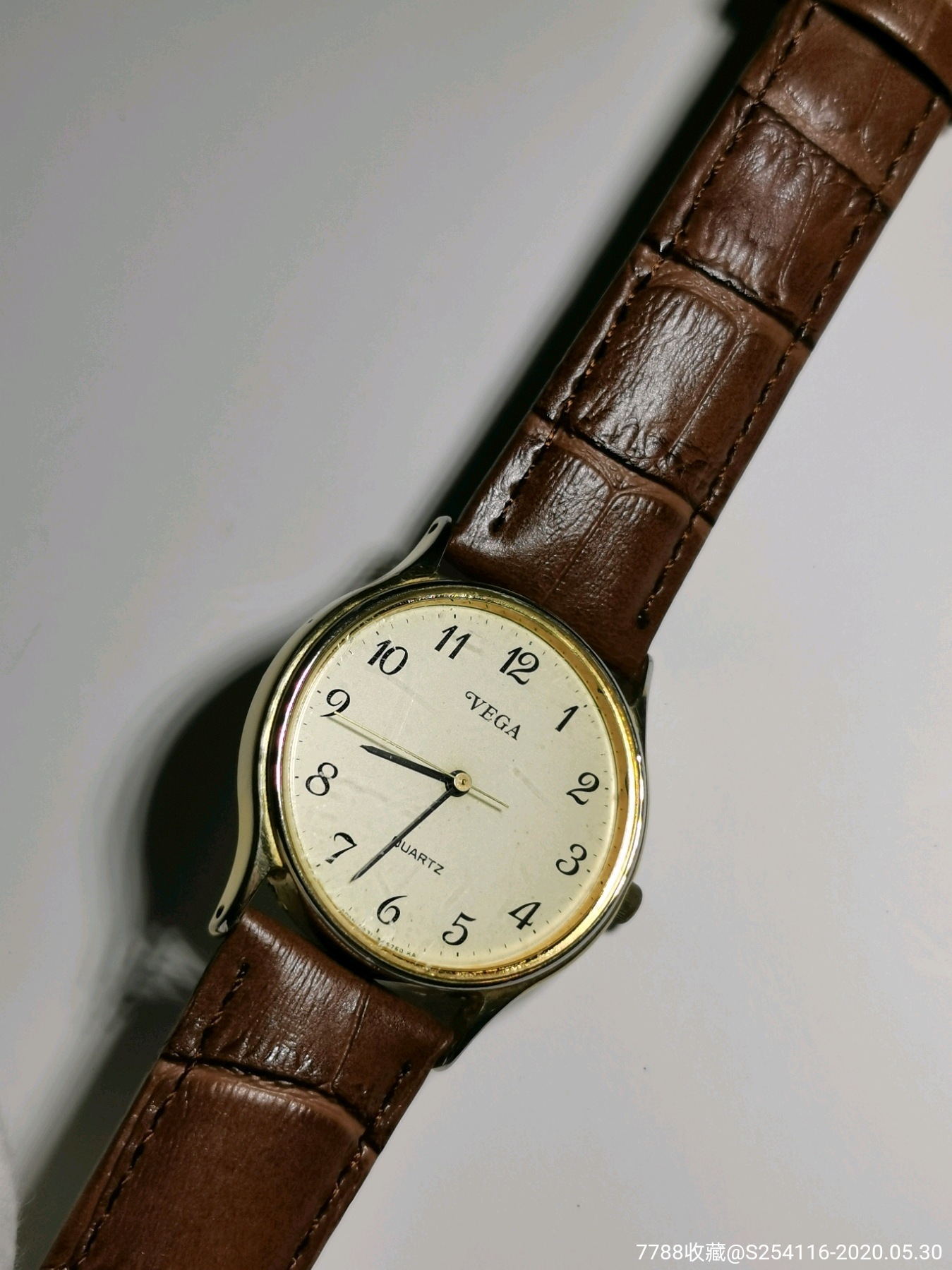 日本西铁城旗下品牌vega石英男表unadjusted机芯表盘32mm厚6mm走