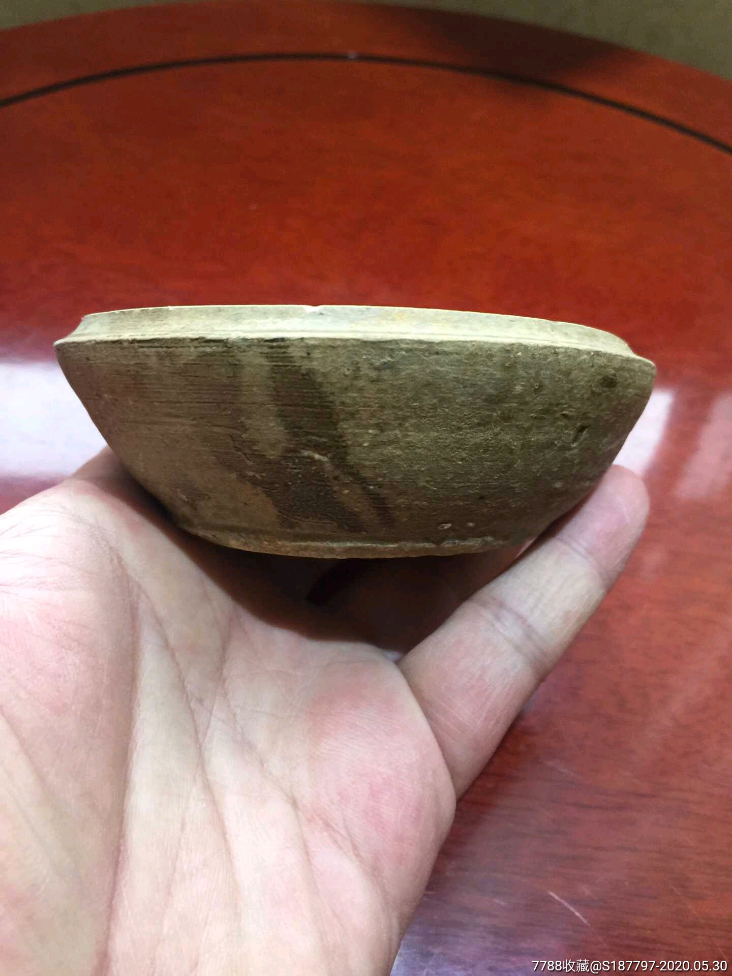 春秋-原始瓷旋纹碗