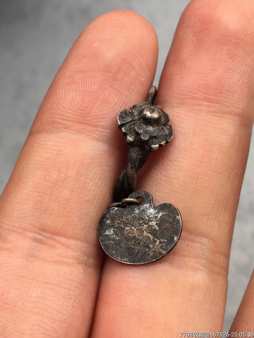 清代老银耳环一只