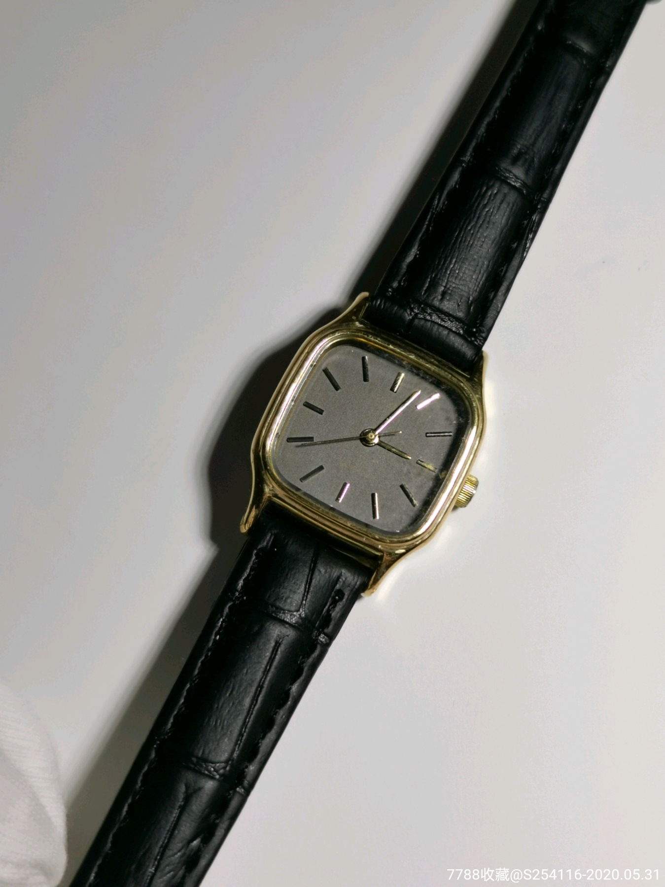 日本西铁城旗下品牌vega石英女表日本机芯一钻表盘215mm厚65mm走时精