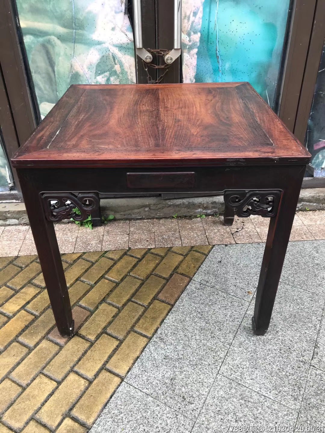 老红木(大红酸枝)麻将桌双拼大尺寸面板面板木纹清晰包浆醇厚.