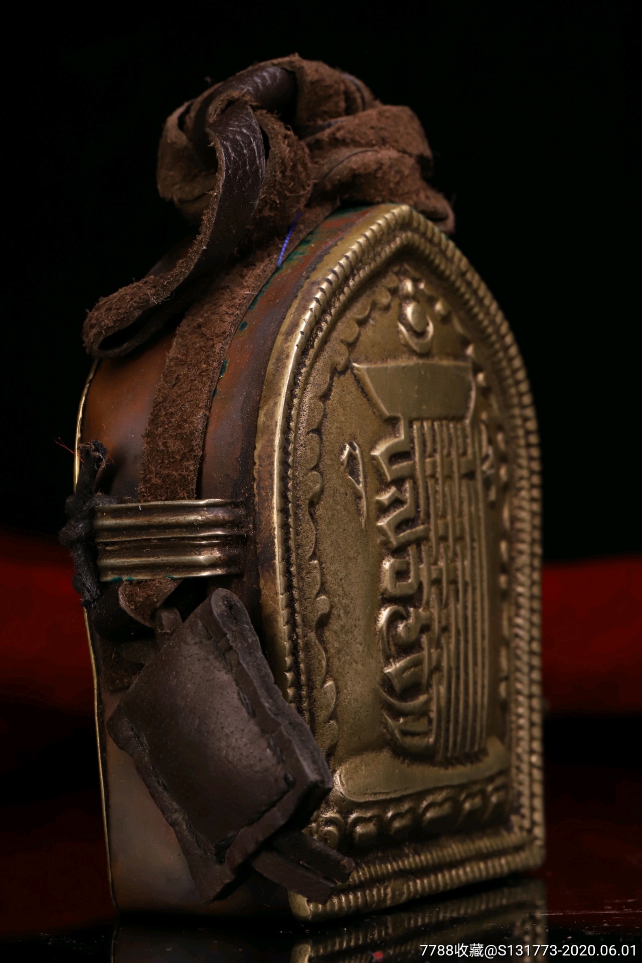 十相自在嘎乌盒护身符铜胎纯手工敲打錾刻十相自在嘎物盒