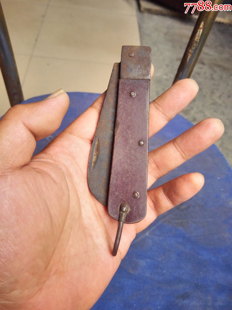 老"胶木"把电工刀