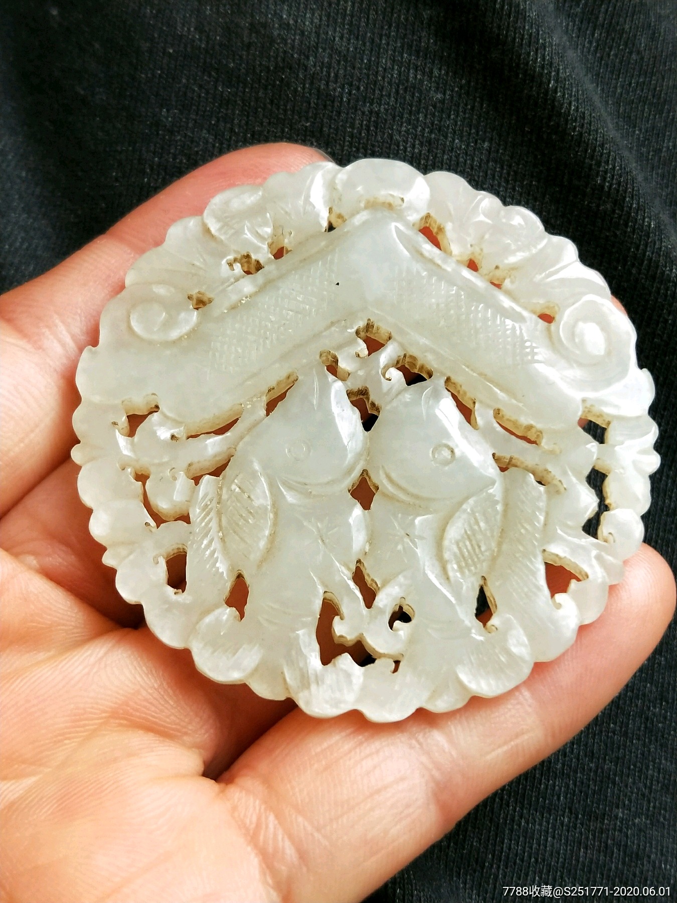 民国和田玉双鱼玉佩