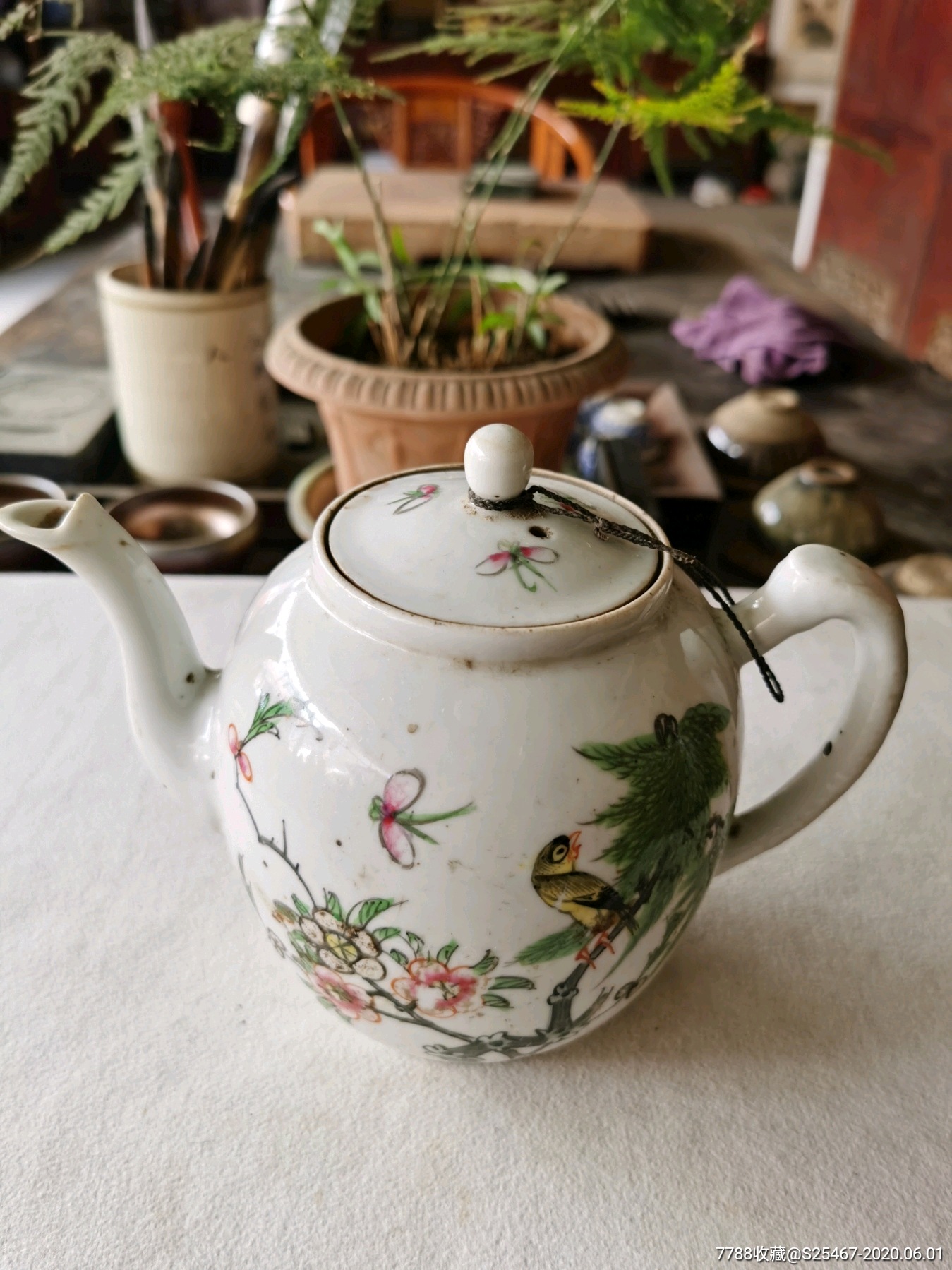 民国柳树黄鹰茶壶