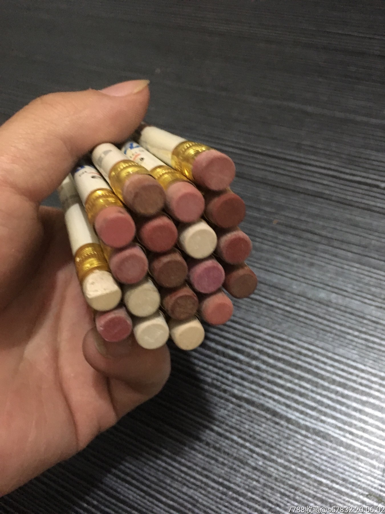 金鱼牌变形金刚铅笔