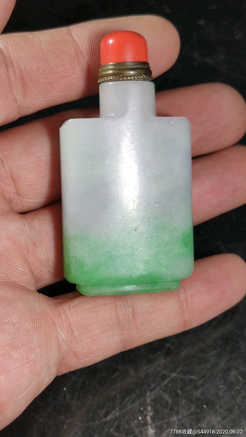 清代翡翠素面鼻烟壶(一口价)