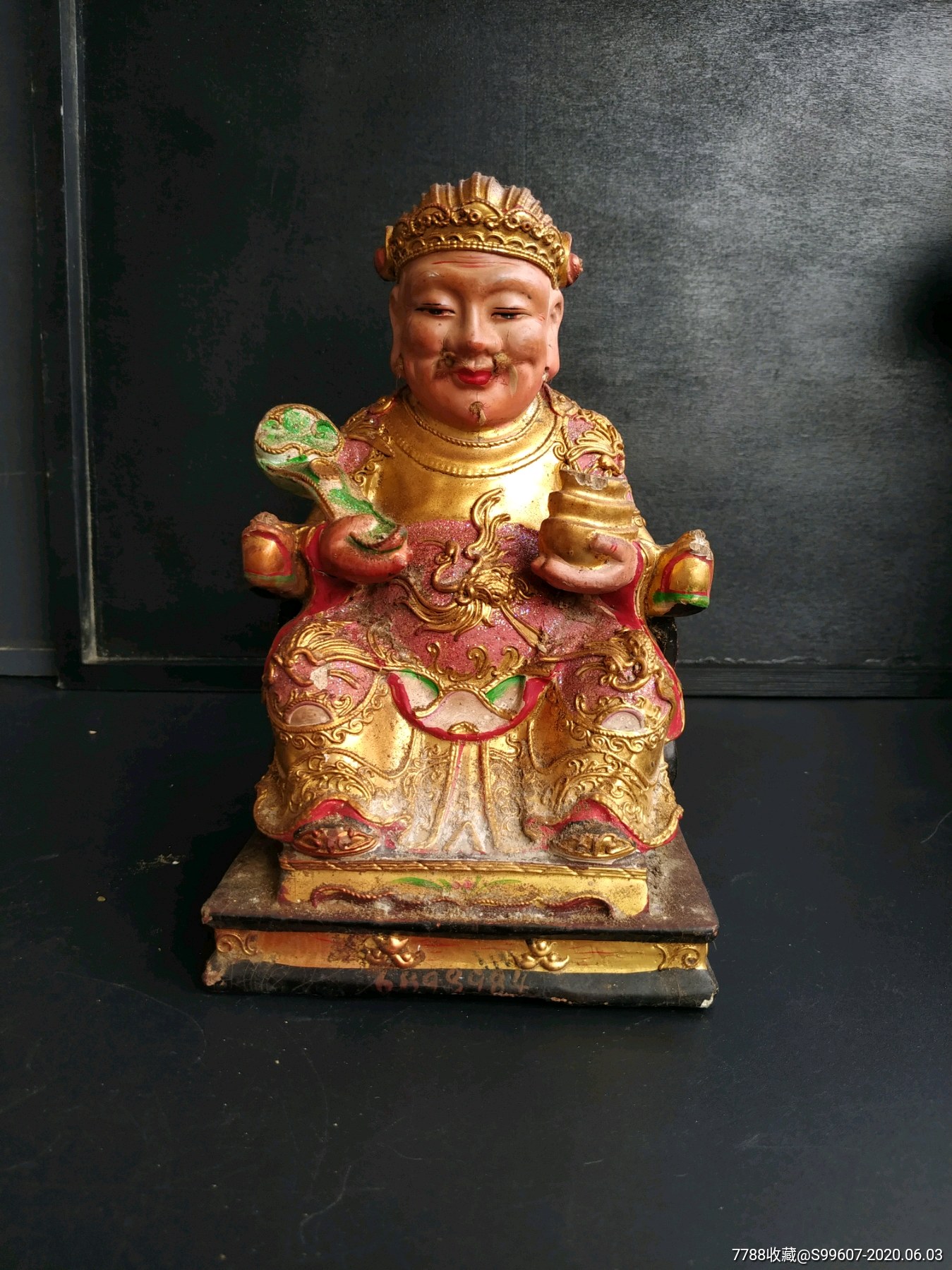 漆线雕整木雕土地爷佛像