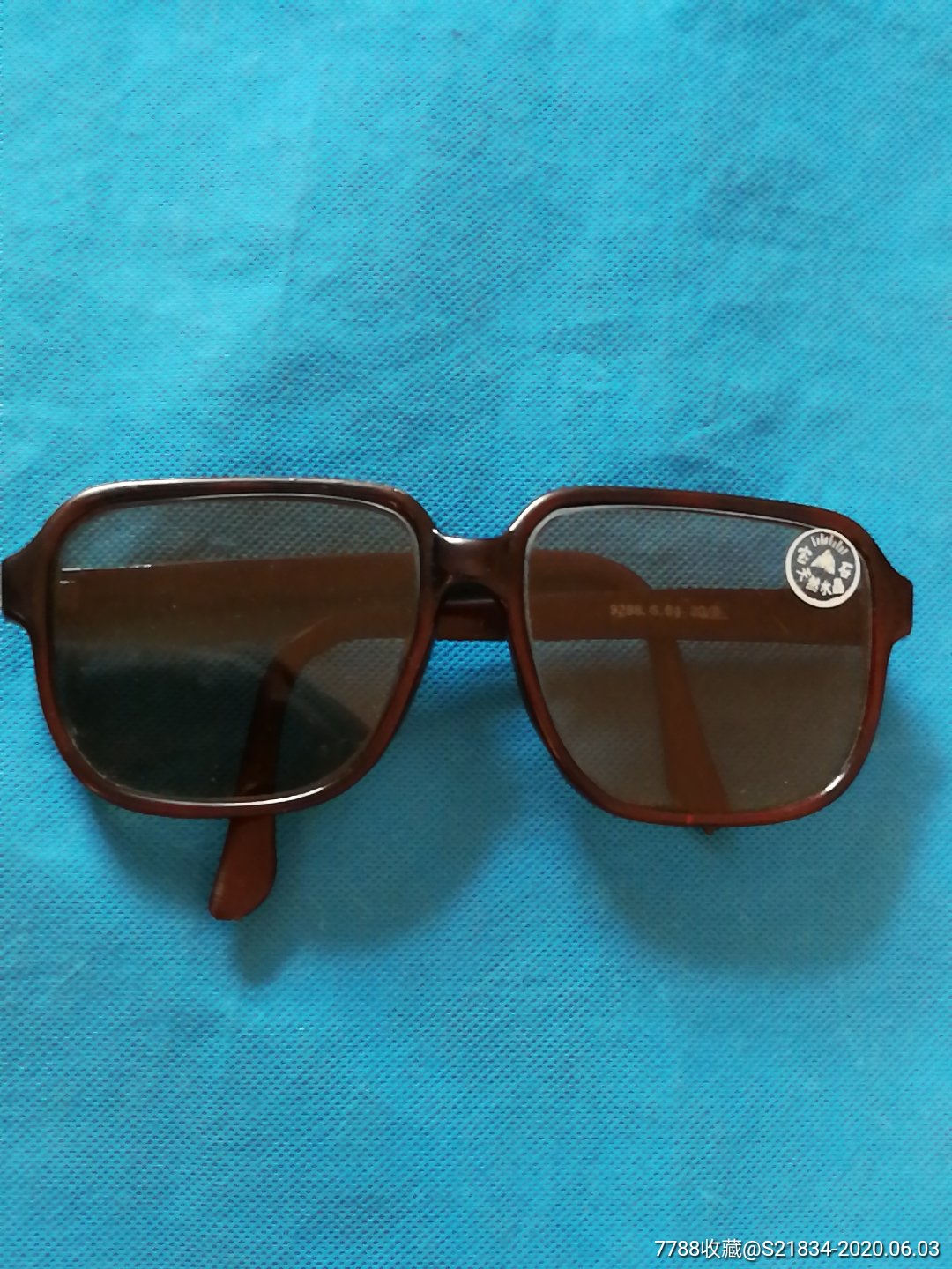 宝石牌天然水晶水晶石眼镜一幅