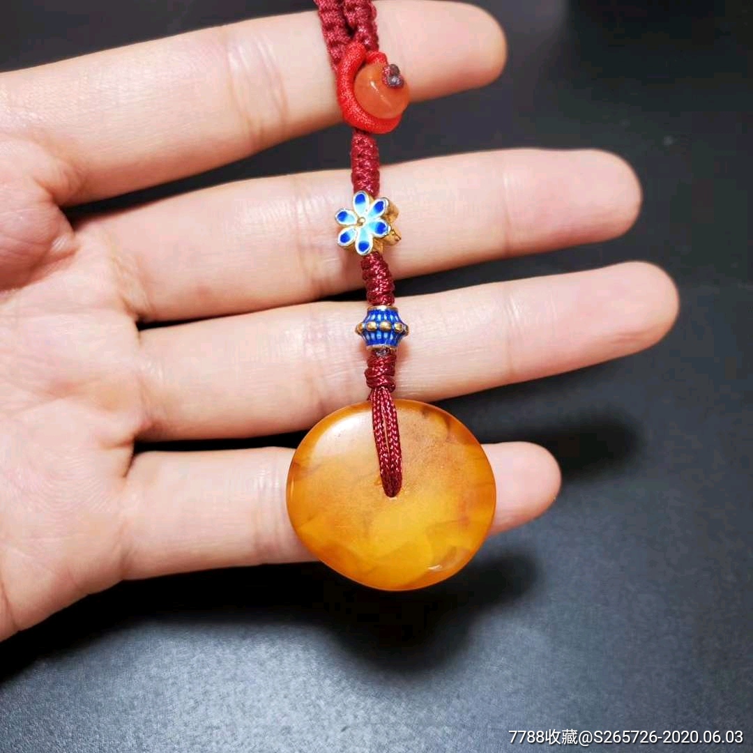 俄罗斯天然老蜜蜡平安扣