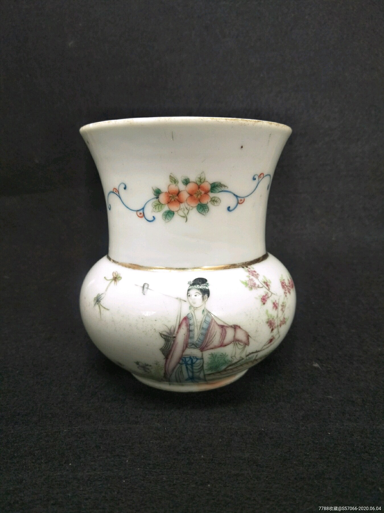 民国"竹里瓷社"红楼题材渣斗