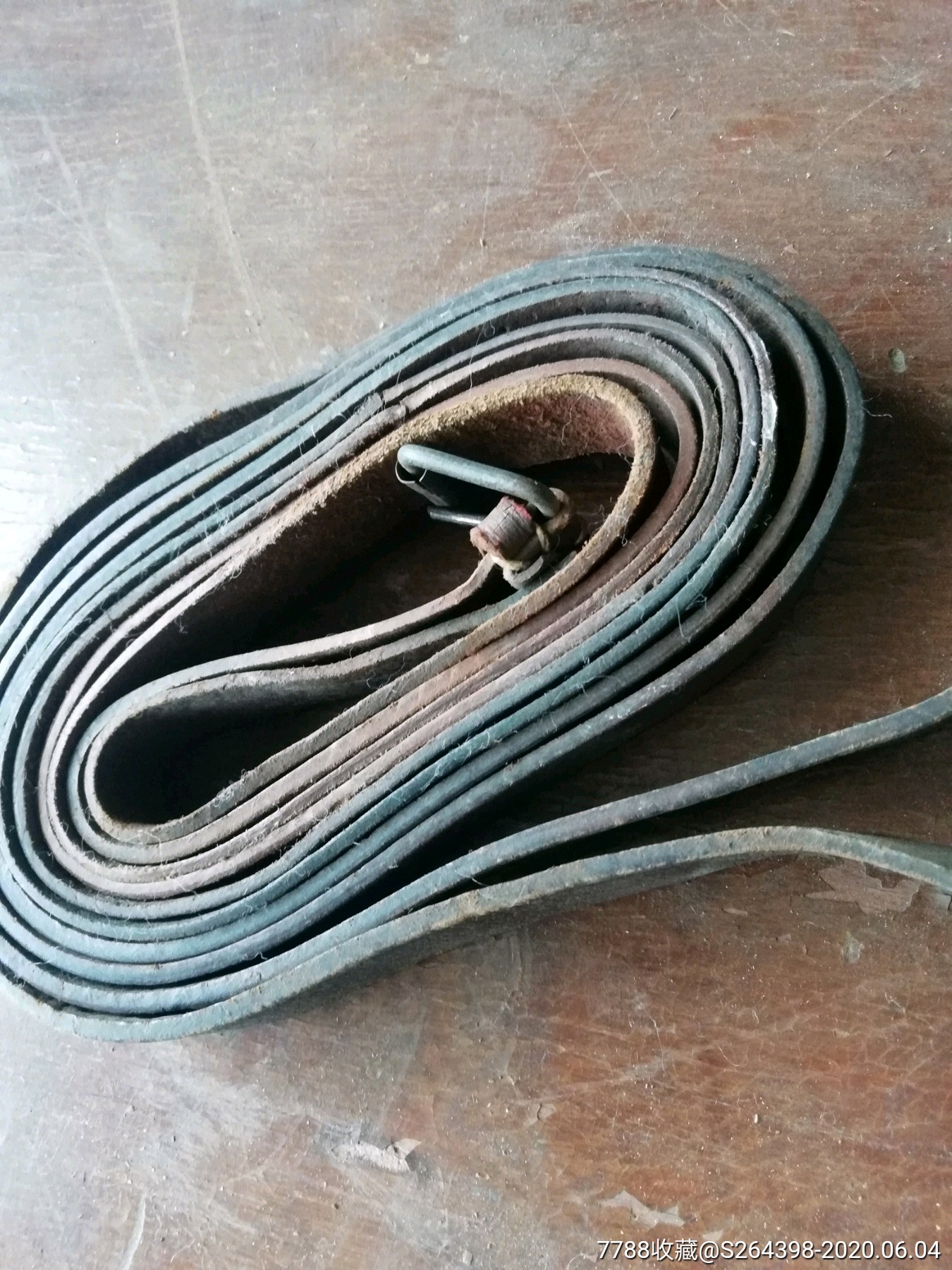 老式皮箱皮带2条合售